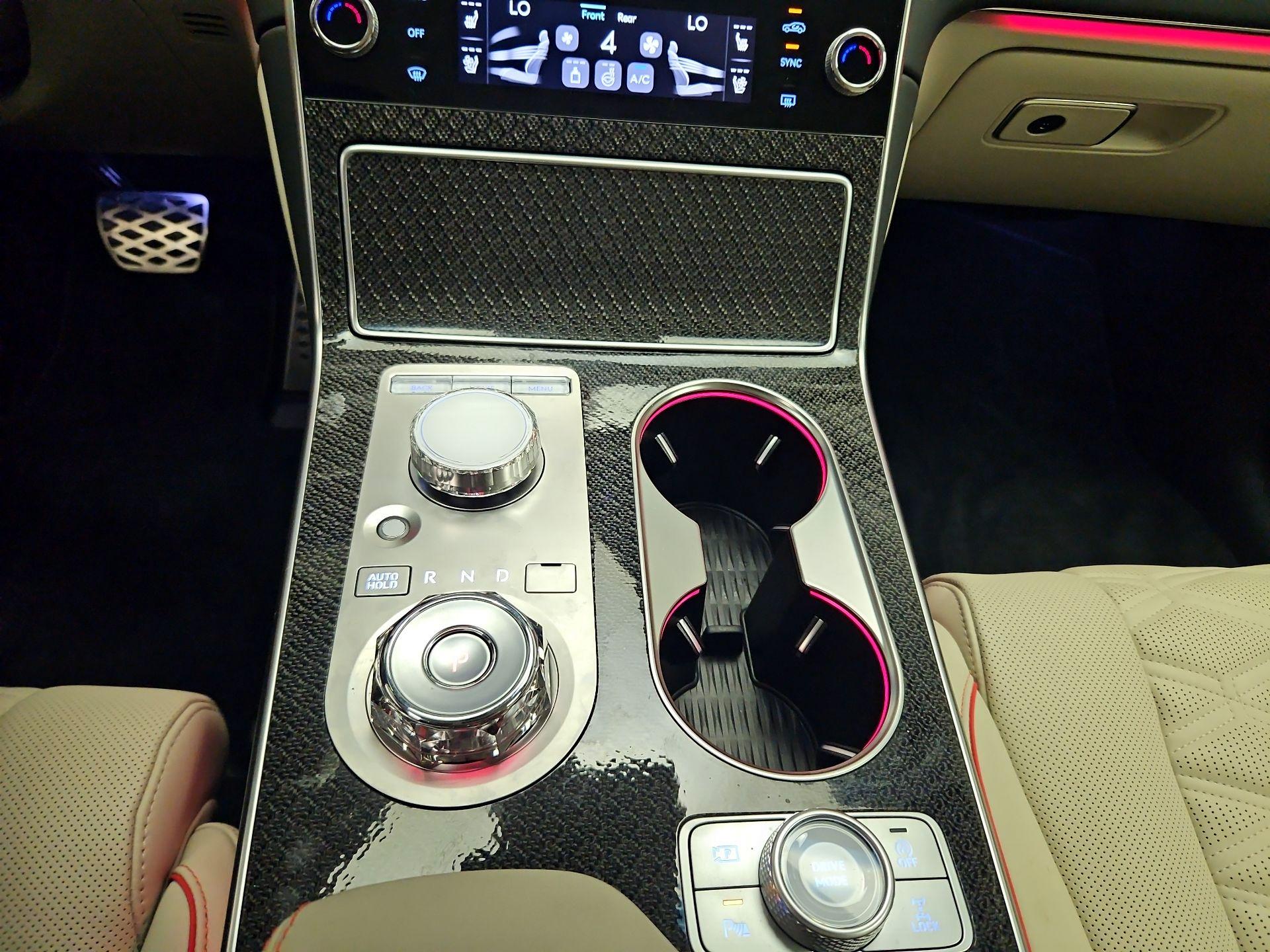 Thumbnail: 2025 Genesis GV80 - 17
