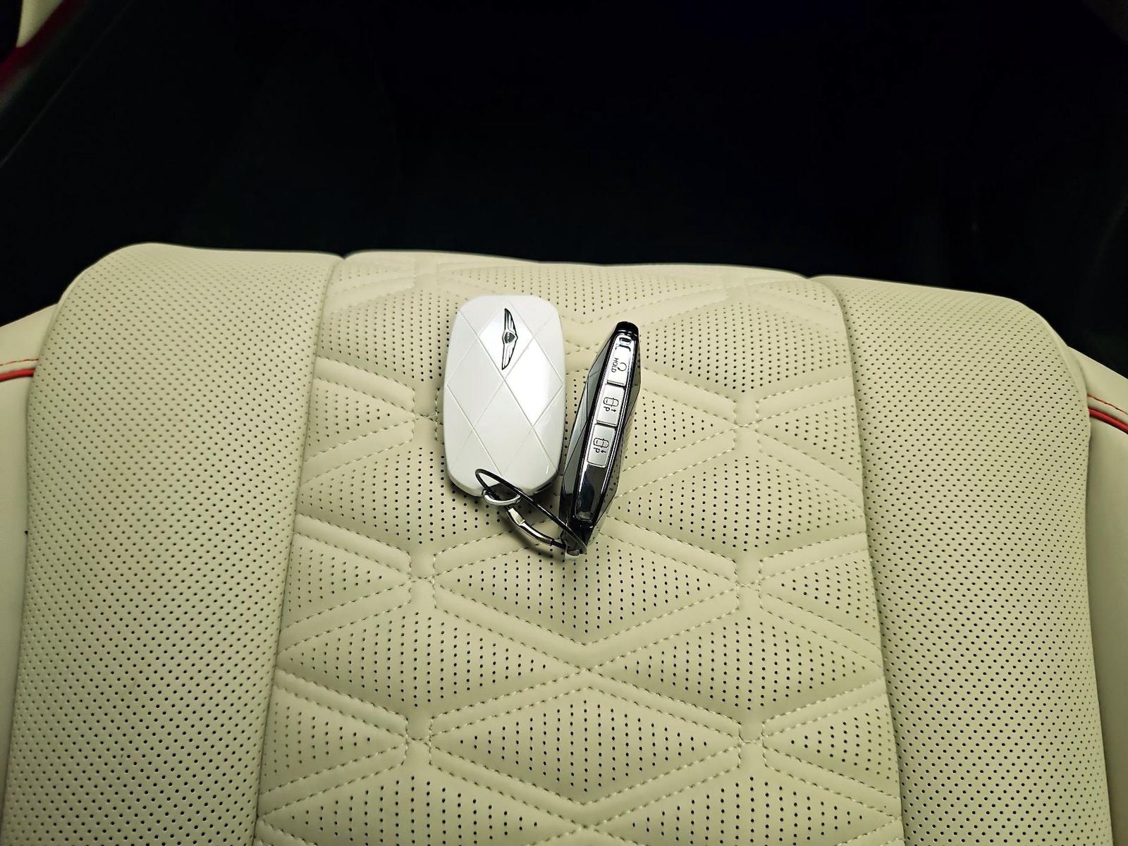 2025 GENESIS GV80 Coupe E-SC - Photo 13