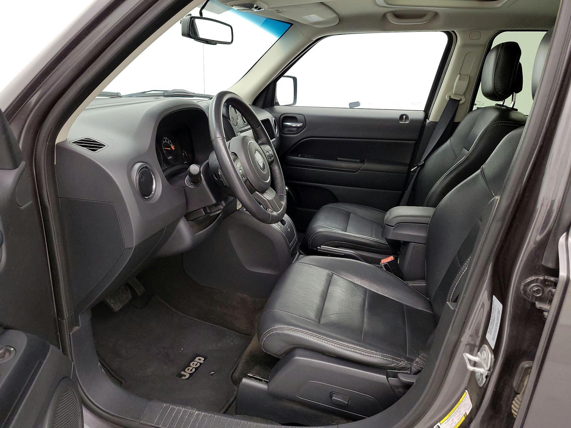 Thumbnail: 2015 Jeep Patriot - 11