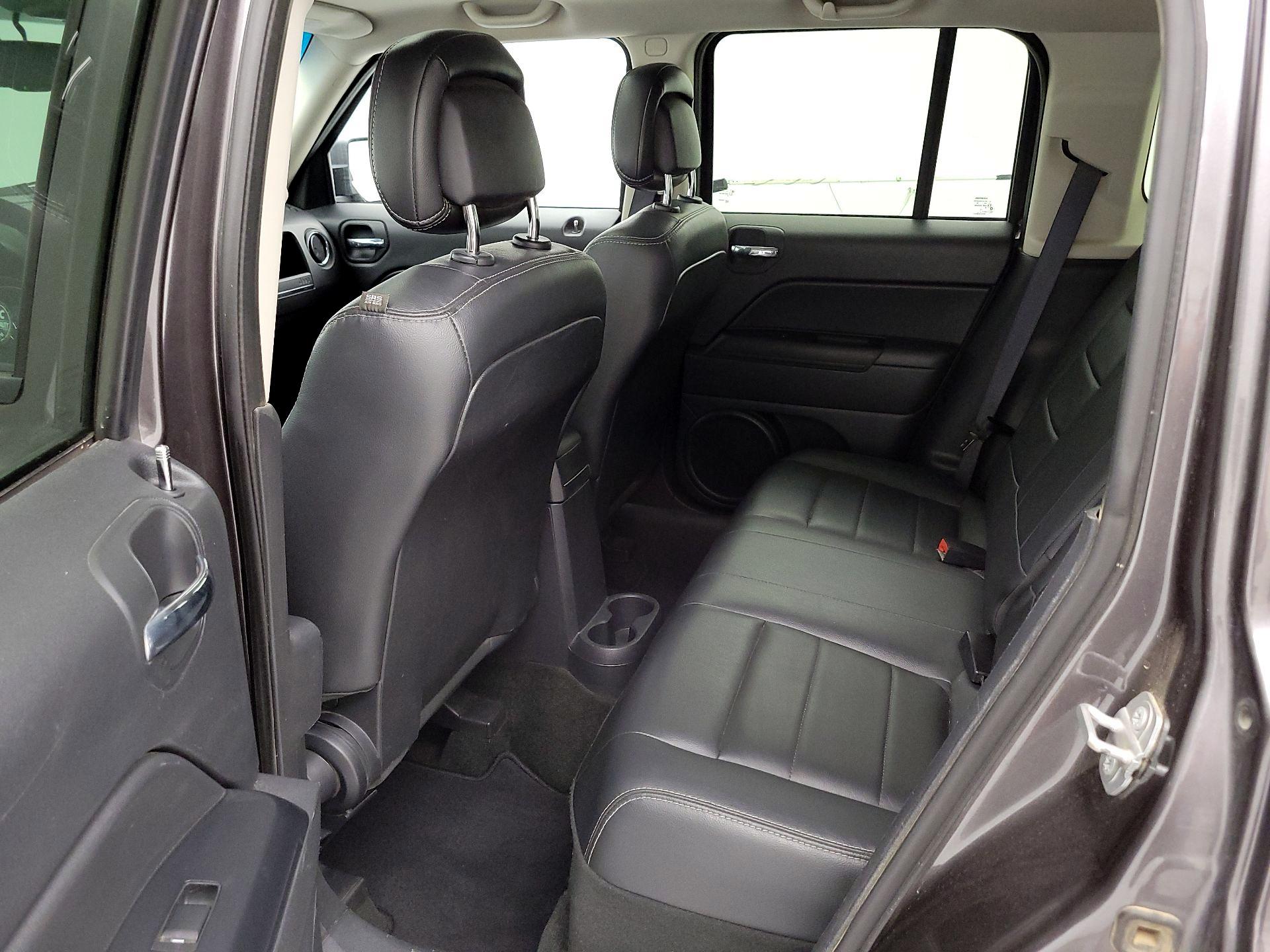 Thumbnail: 2015 Jeep Patriot - 18