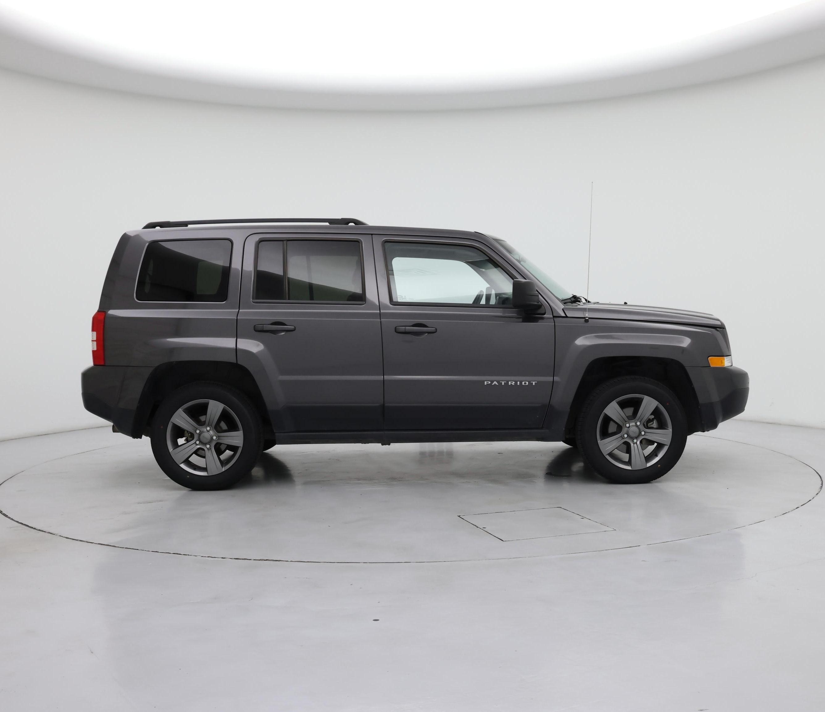Thumbnail: 2015 Jeep Patriot - 7