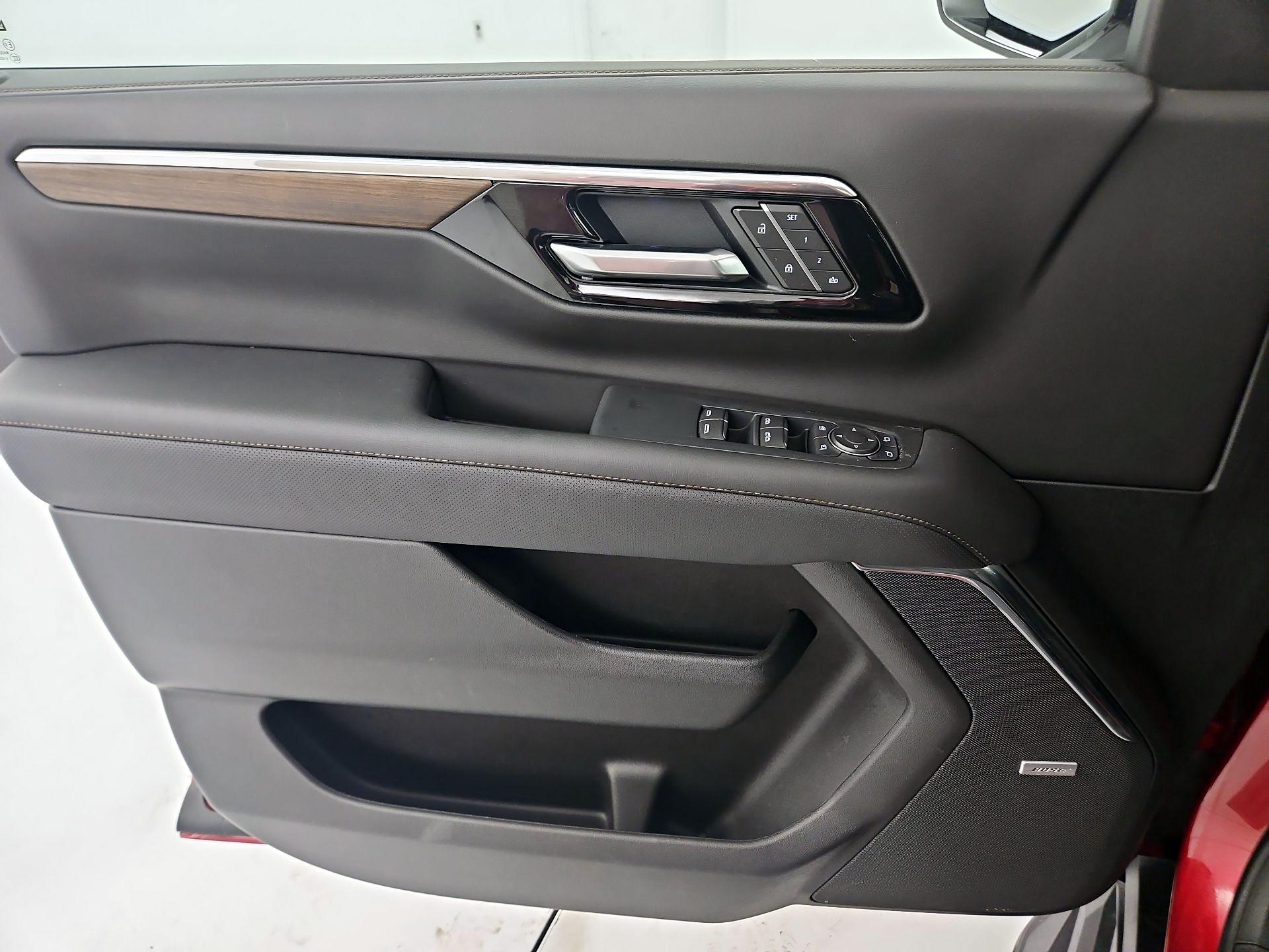 Thumbnail: 2026 Chevrolet Tahoe - 10