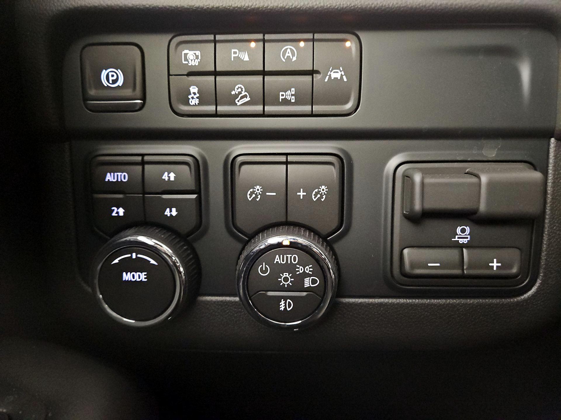 Thumbnail: 2026 Chevrolet Tahoe - 11