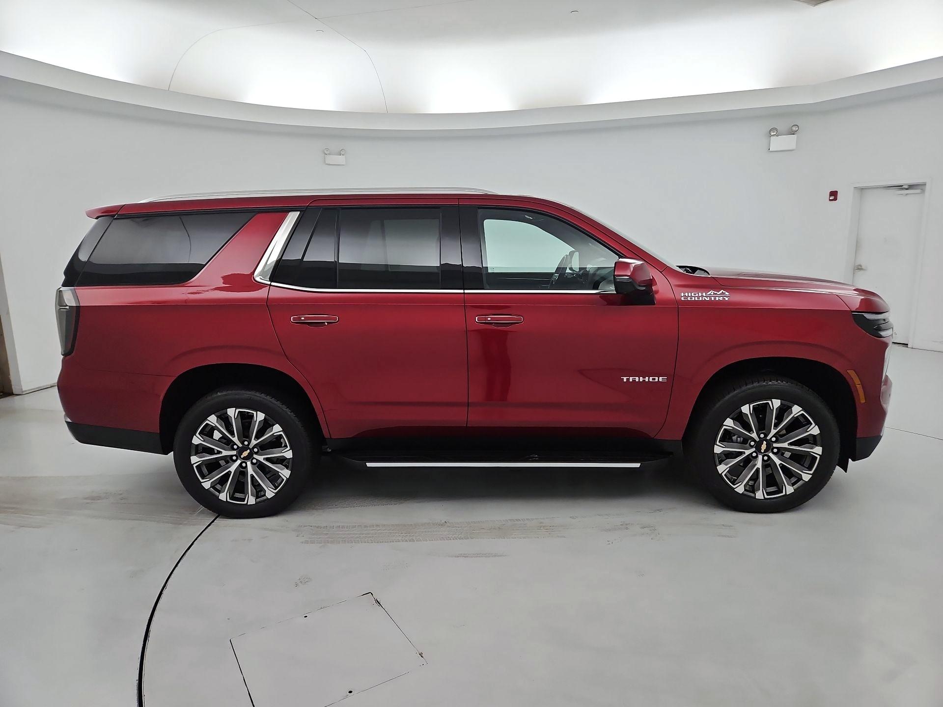 Thumbnail: 2026 Chevrolet Tahoe - 4
