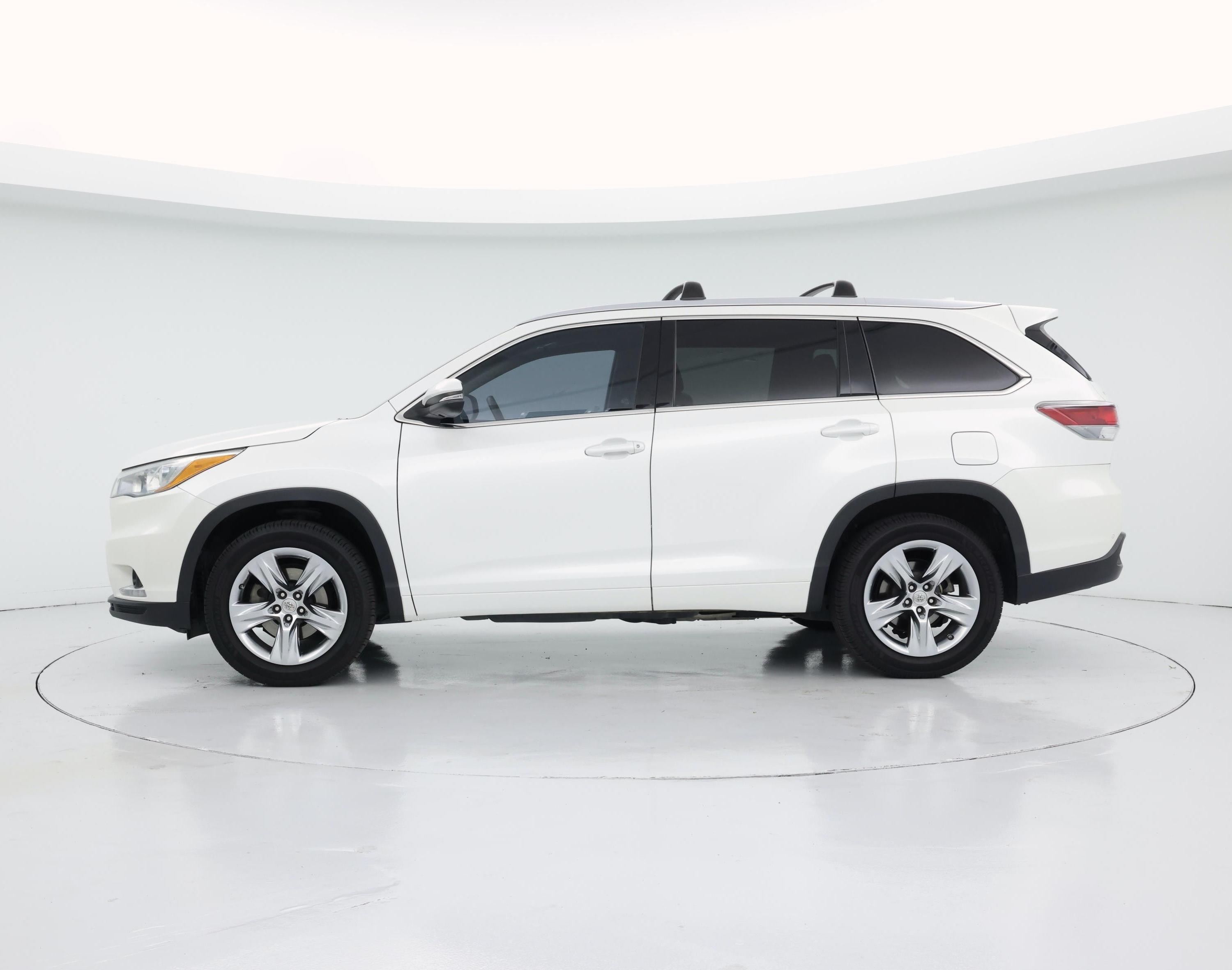 Thumbnail: 2015 Toyota Highlander - 3