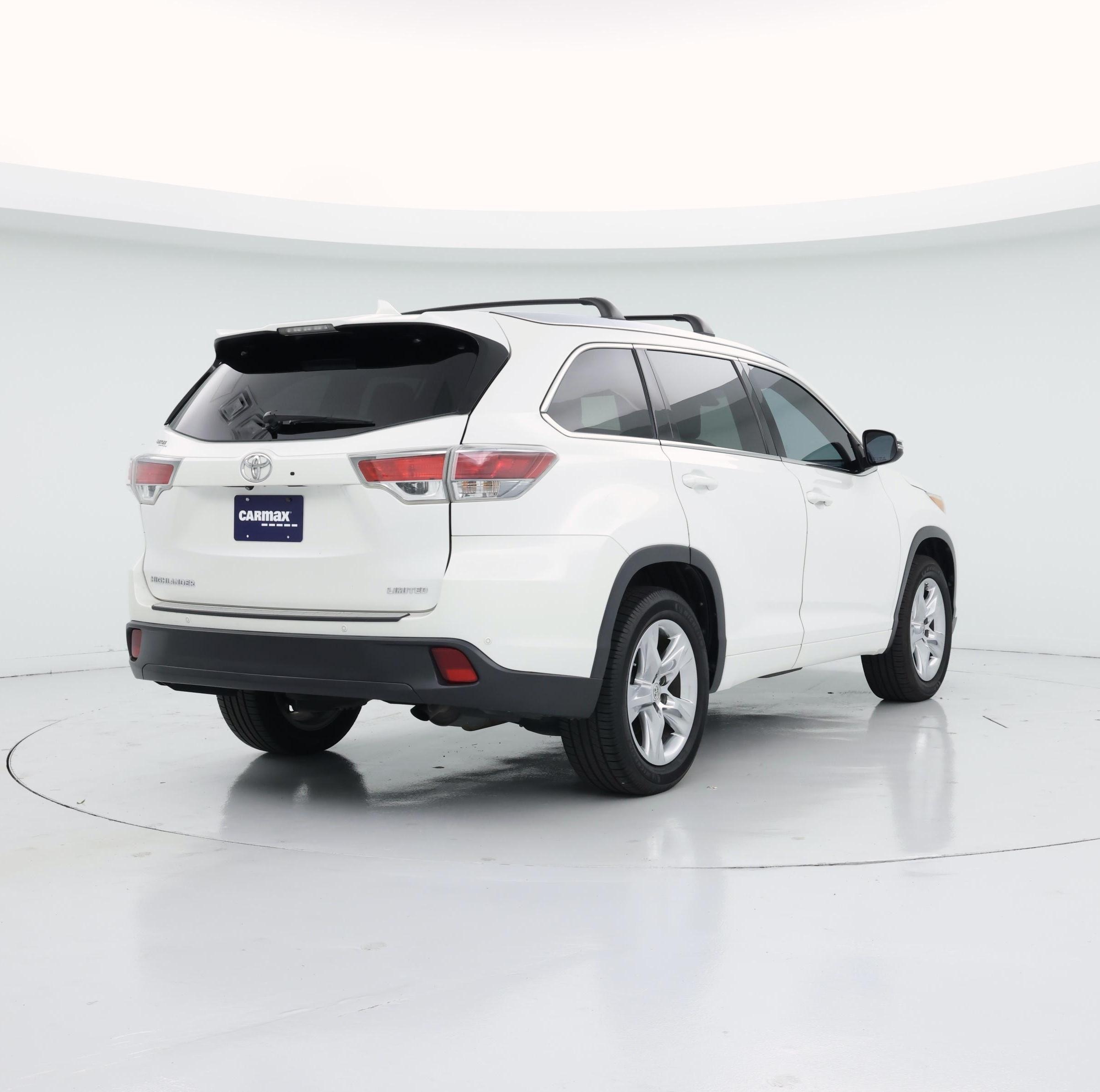 Thumbnail: 2015 Toyota Highlander - 8