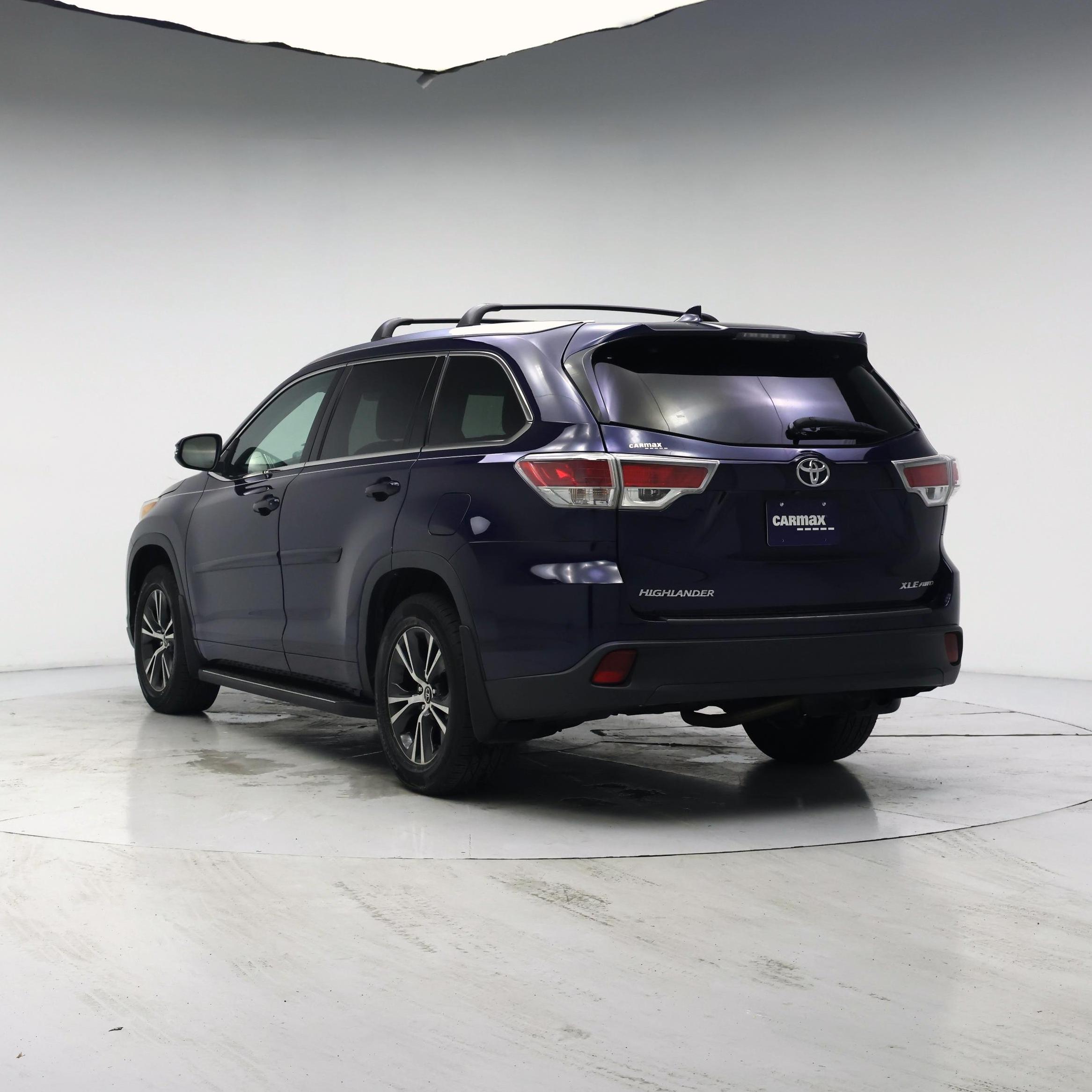 Thumbnail: 2016 Toyota Highlander - 2