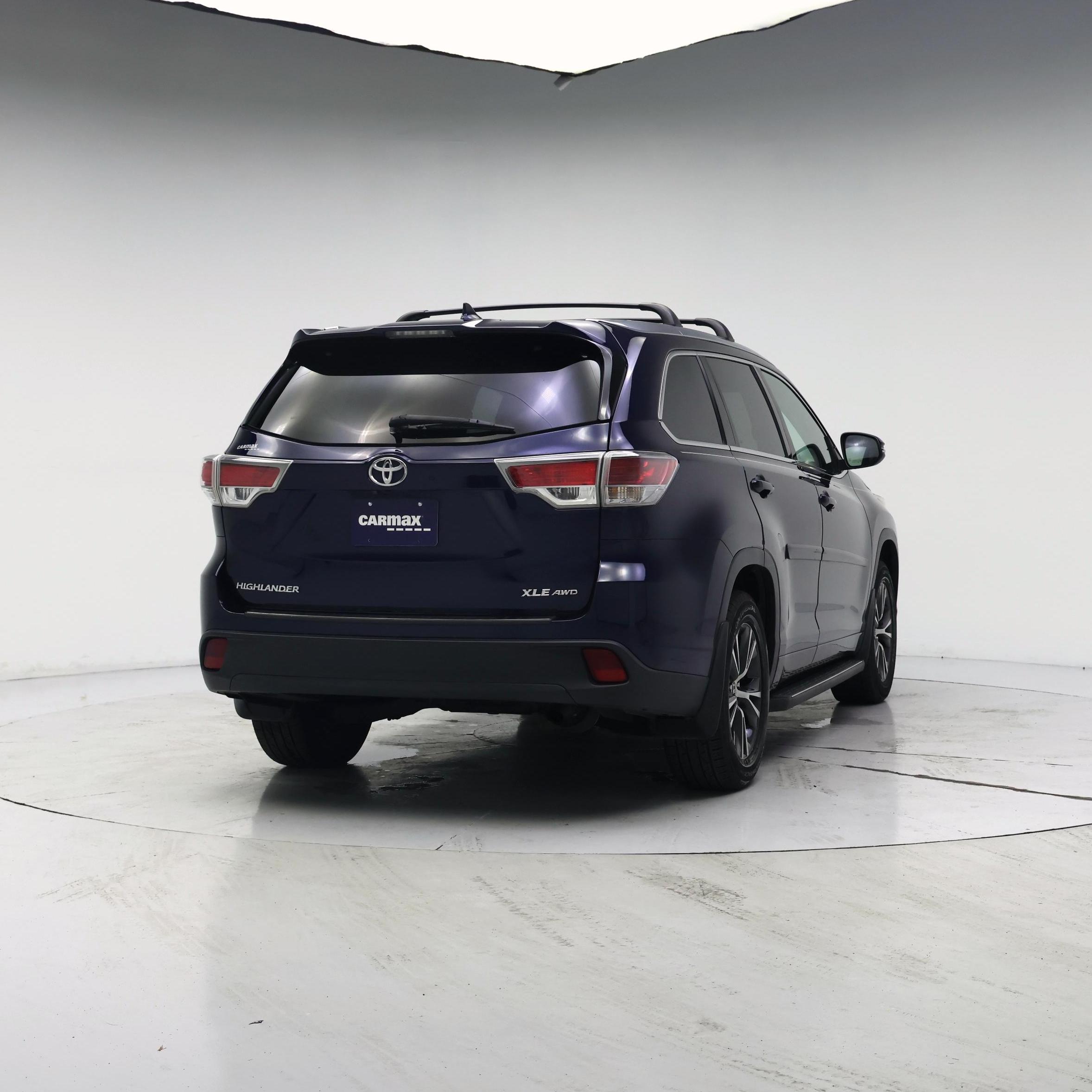 Thumbnail: 2016 Toyota Highlander - 8