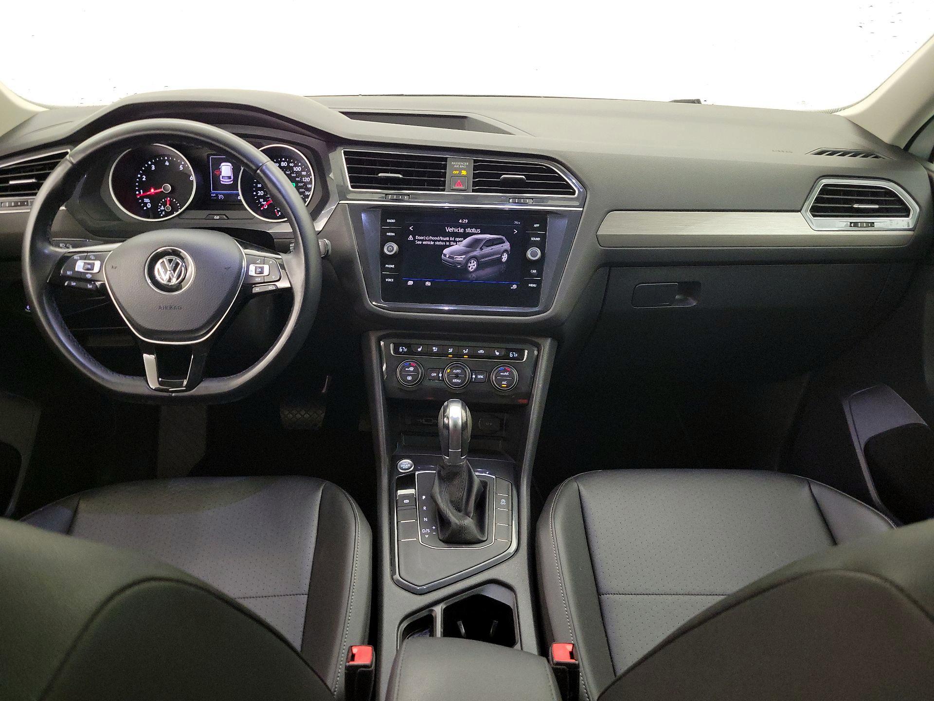 Thumbnail: 2019 Volkswagen Tiguan - 9