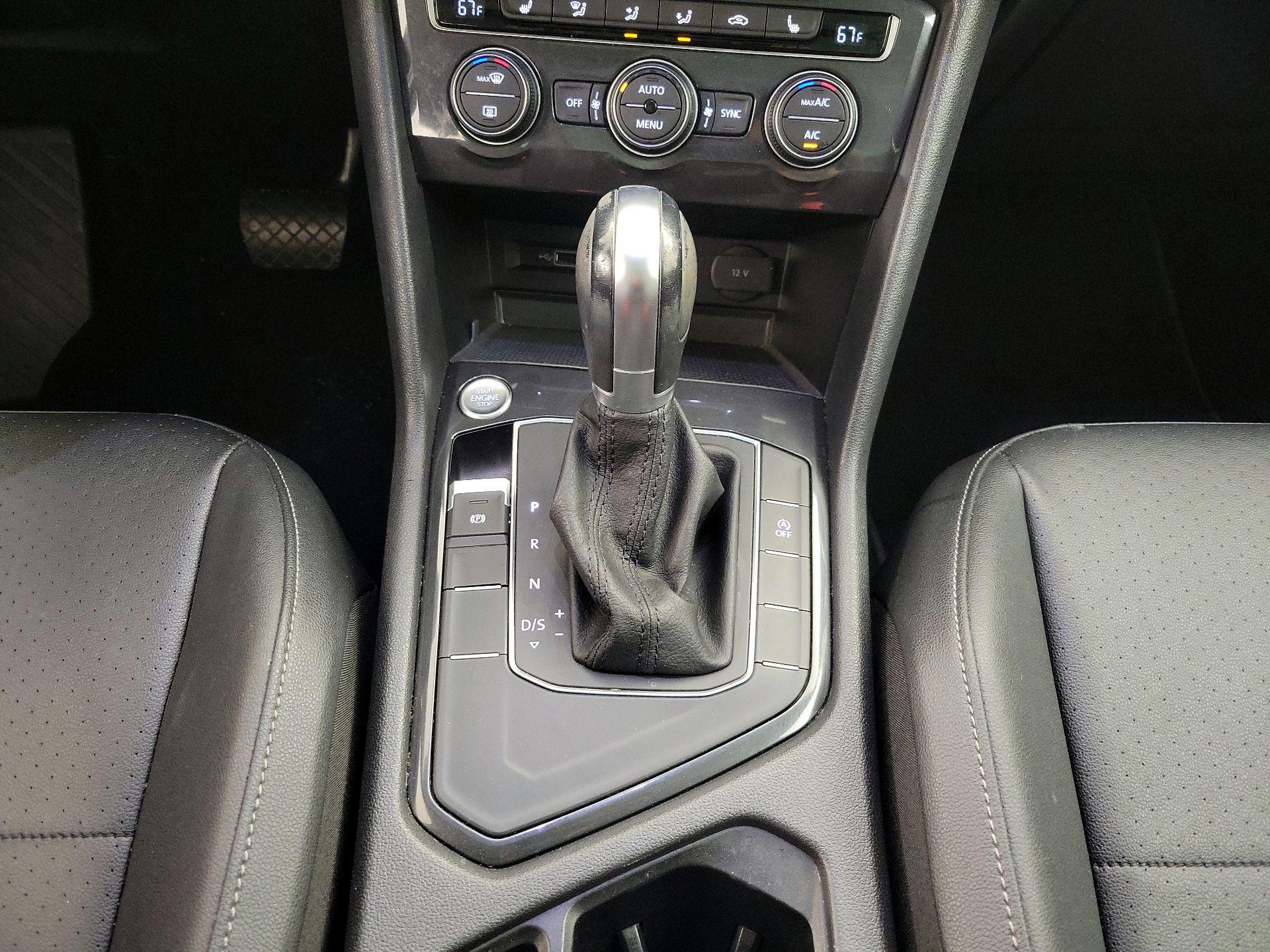 Thumbnail: 2019 Volkswagen Tiguan - 17