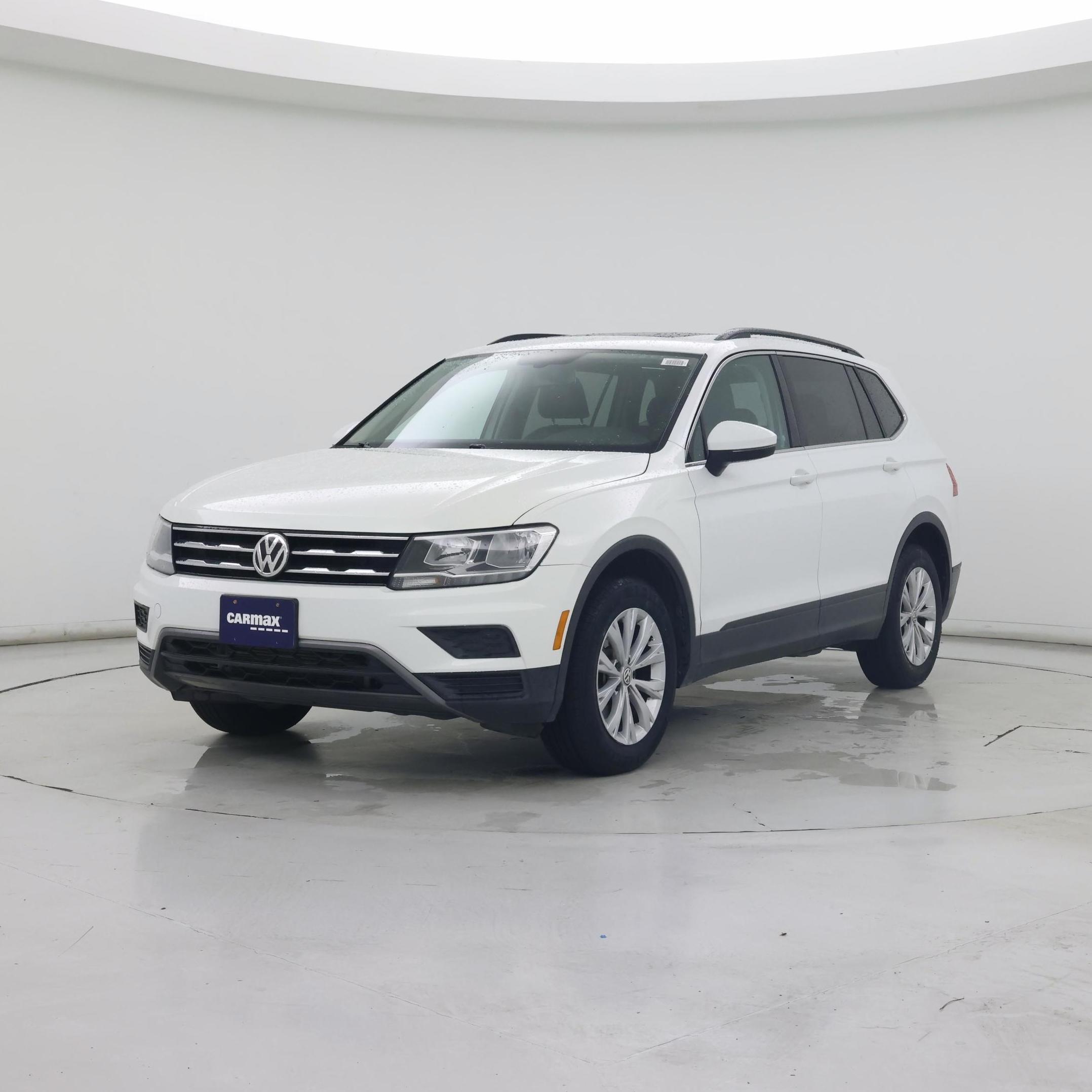 Thumbnail: 2019 Volkswagen Tiguan - 4
