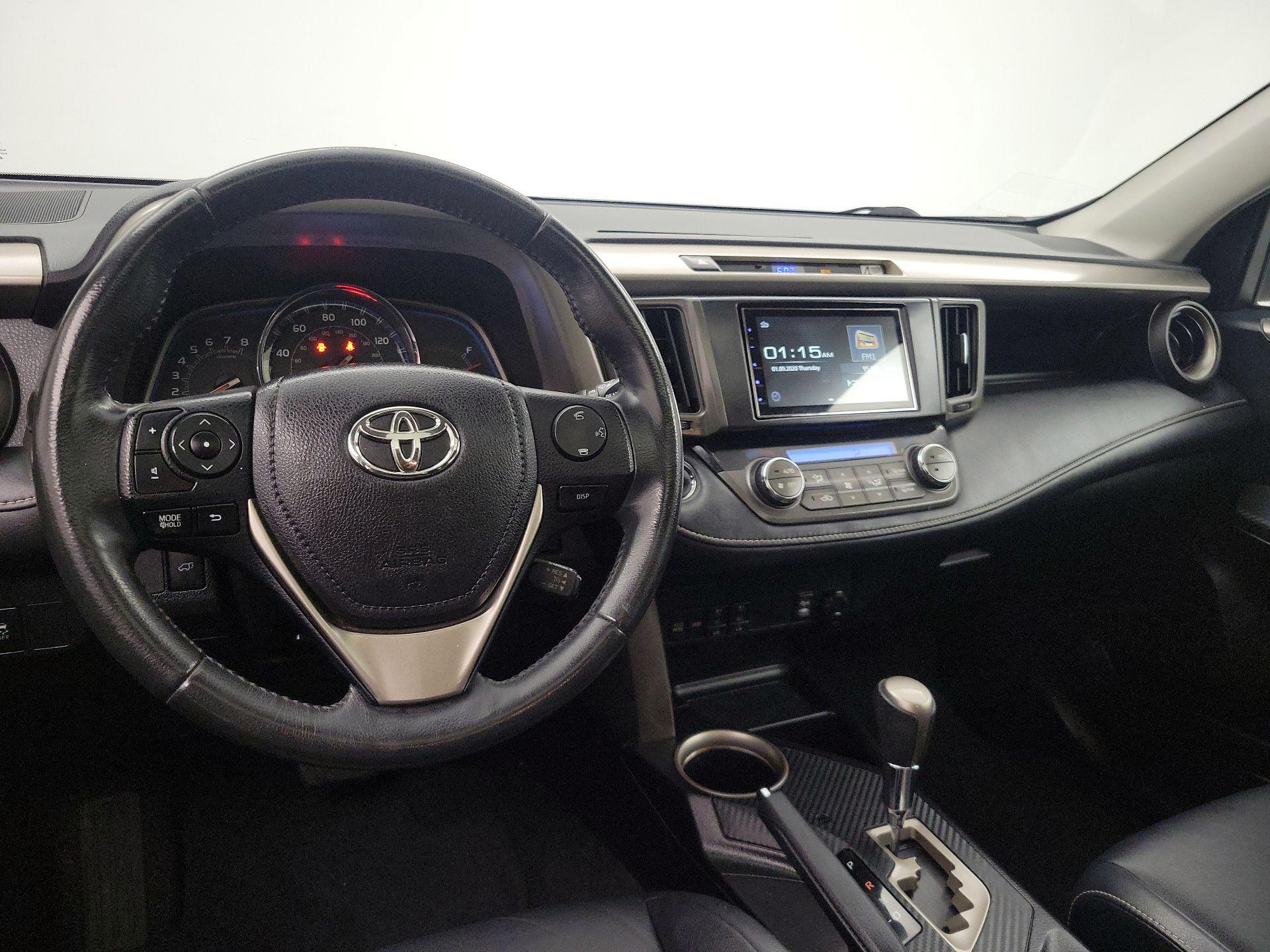 Thumbnail: 2014 Toyota RAV4 - 9