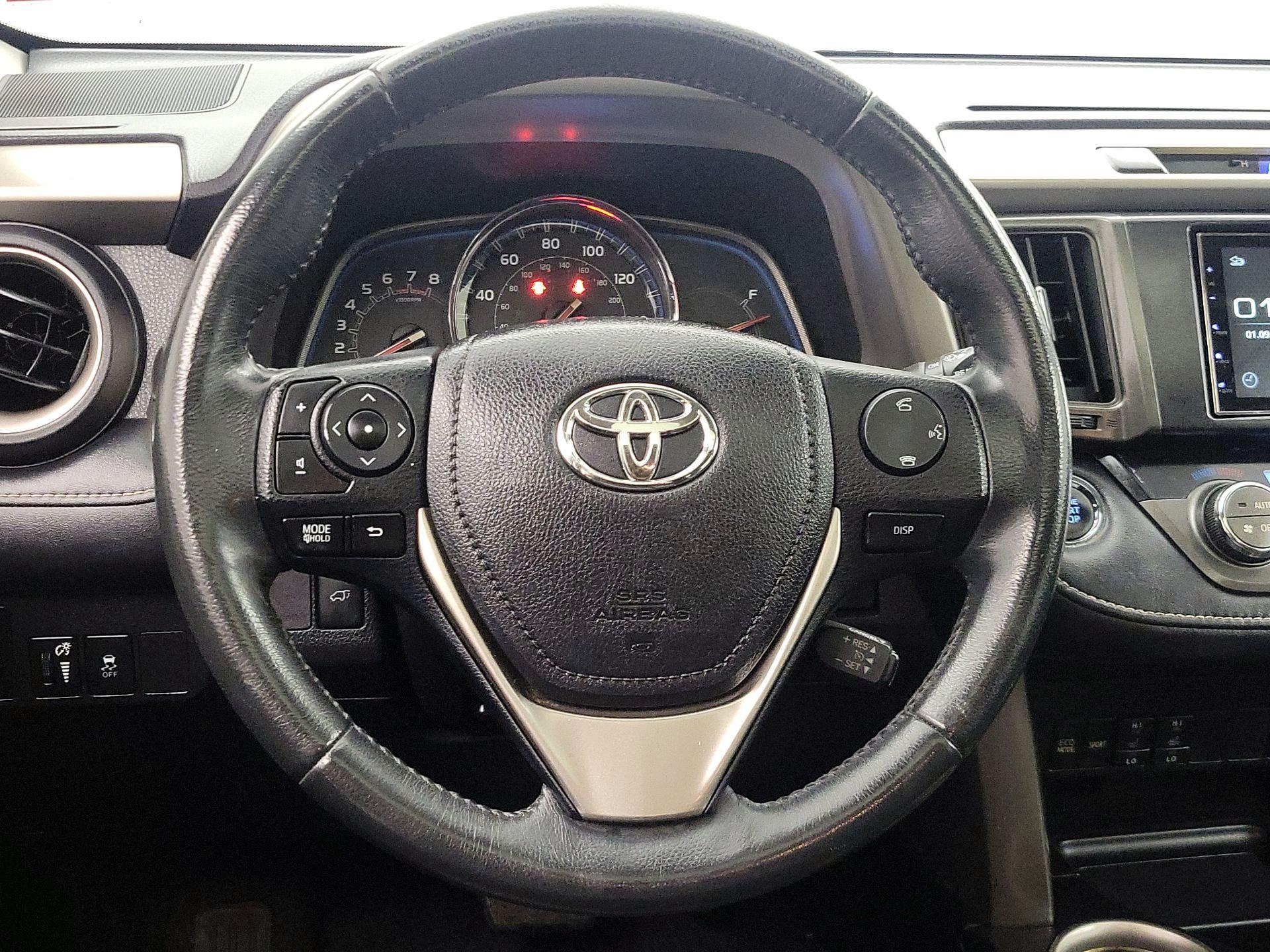 Thumbnail: 2014 Toyota RAV4 - 10
