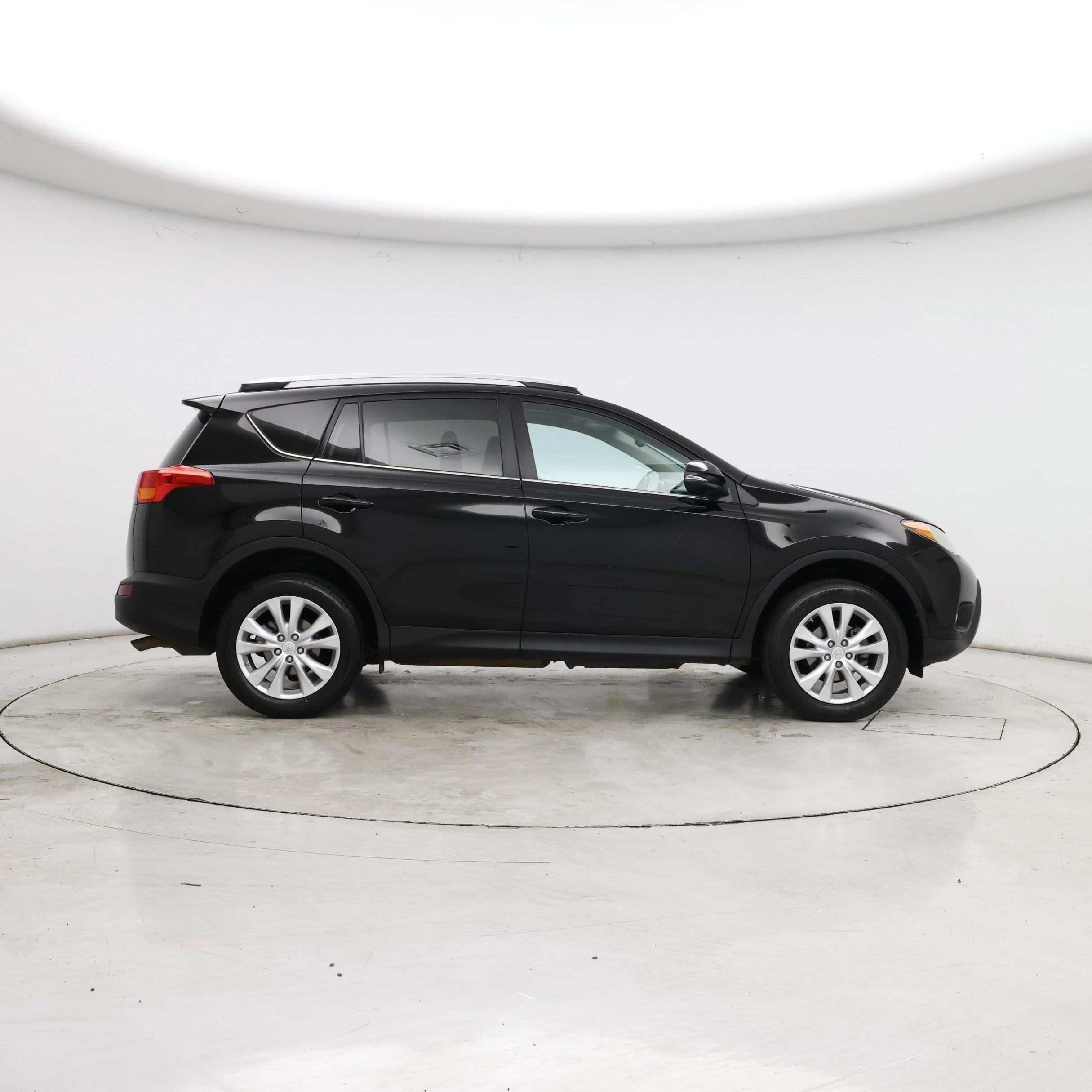 Thumbnail: 2014 Toyota RAV4 - 7