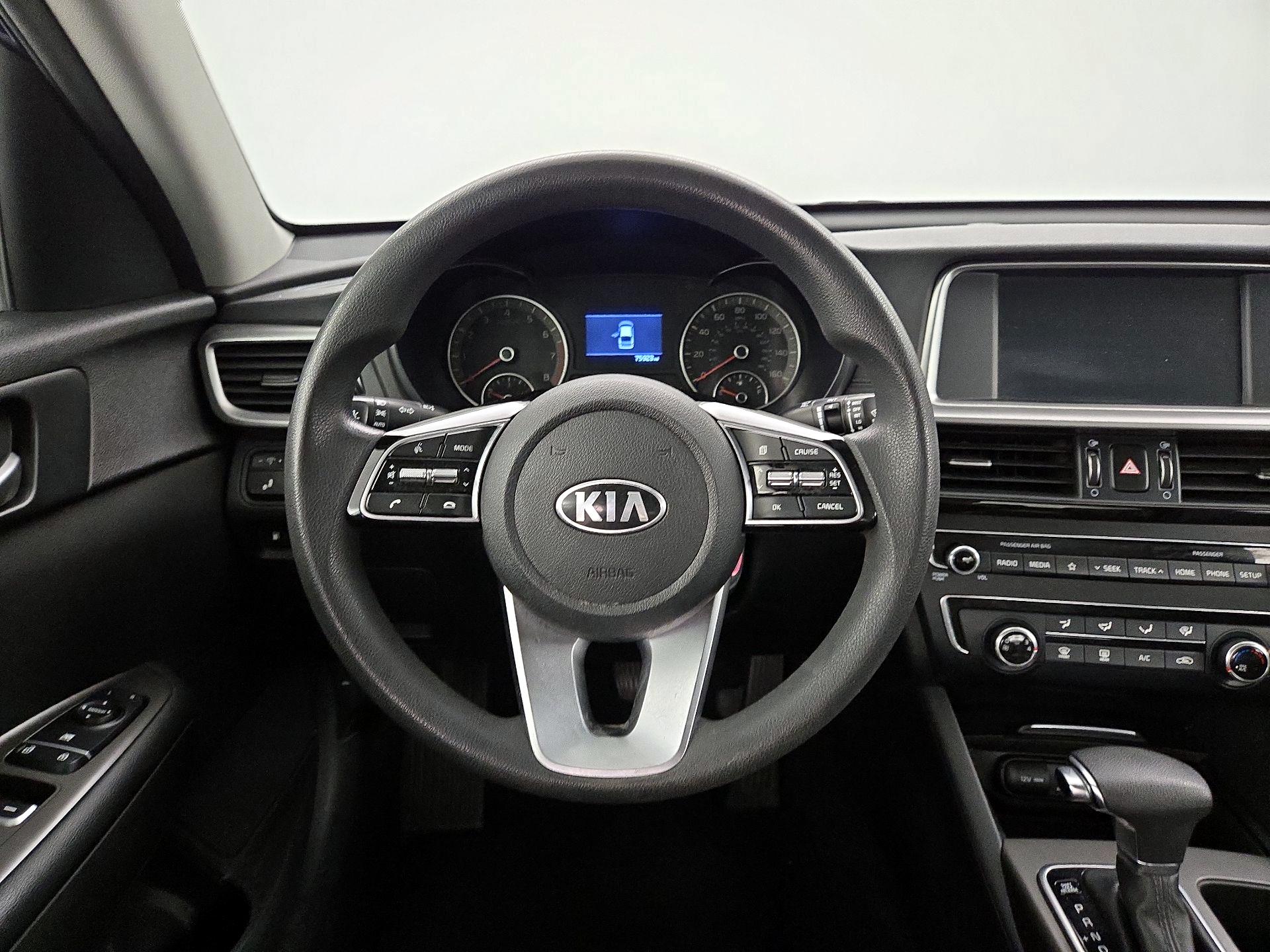 Thumbnail: 2020 Kia Optima - 10