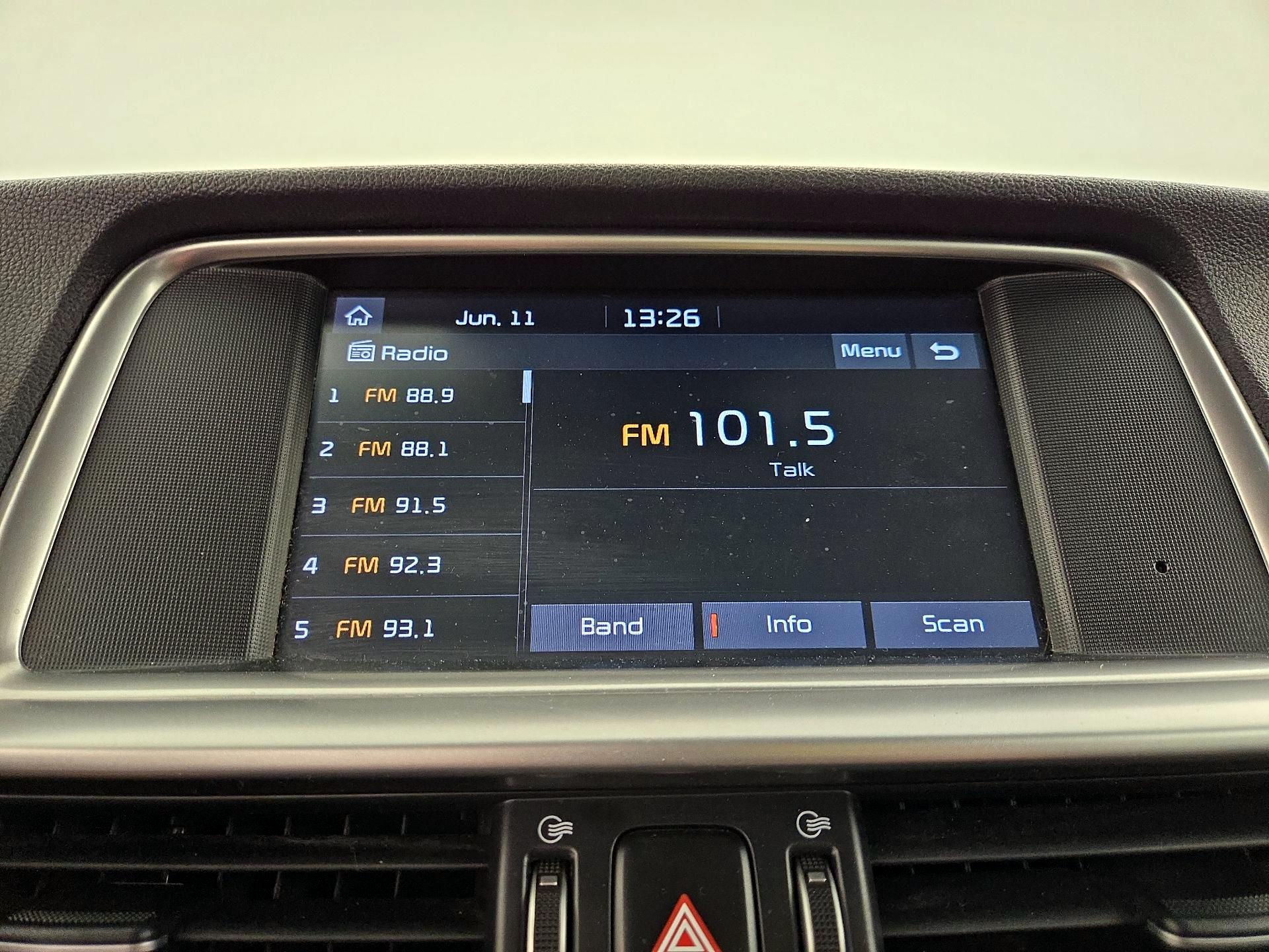 Thumbnail: 2020 Kia Optima - 15