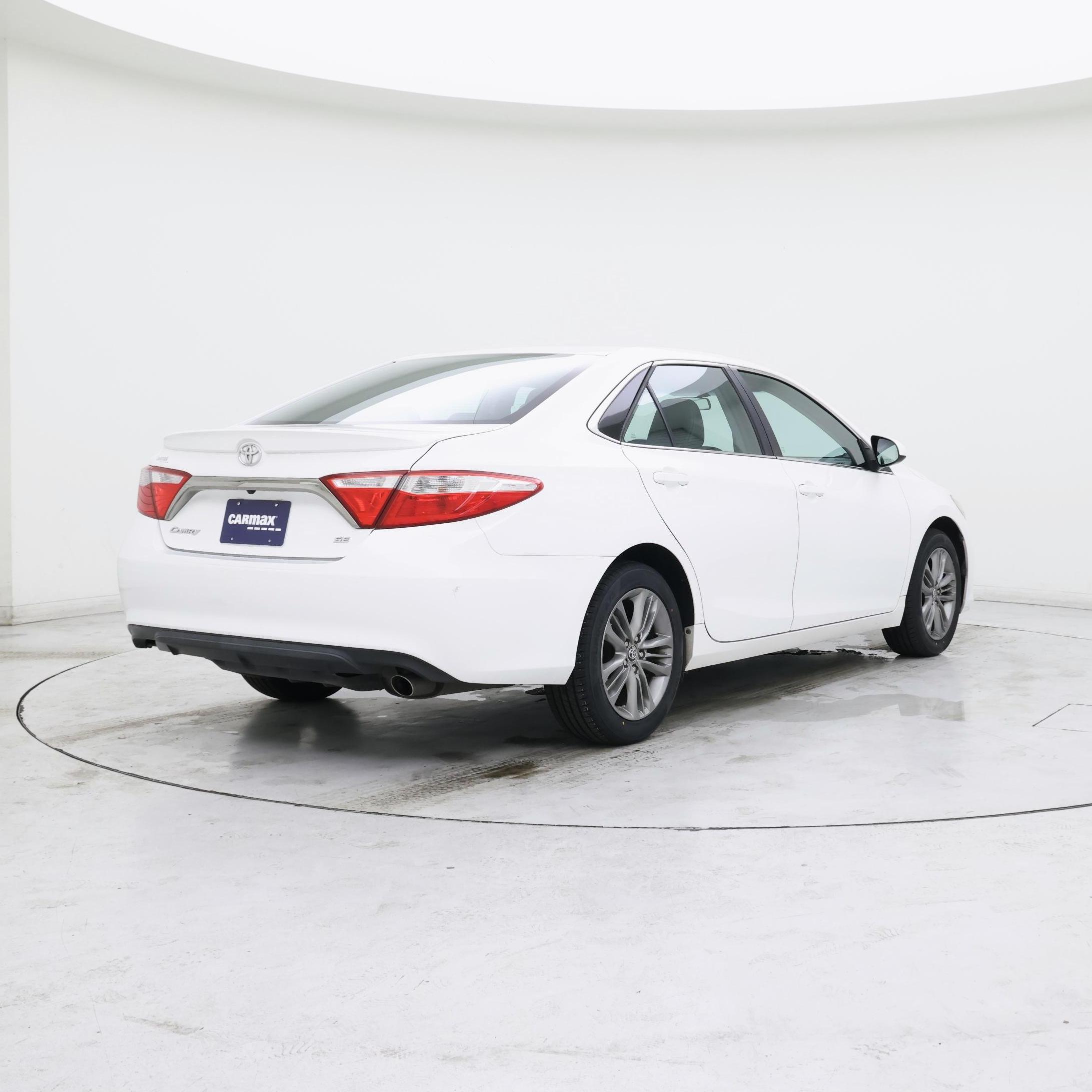 Thumbnail: 2016 Toyota Camry - 8