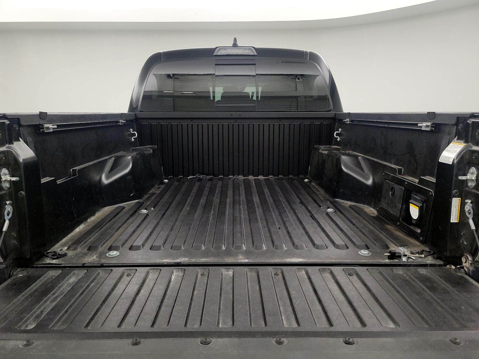 Thumbnail: 2023 Toyota Tacoma - 20