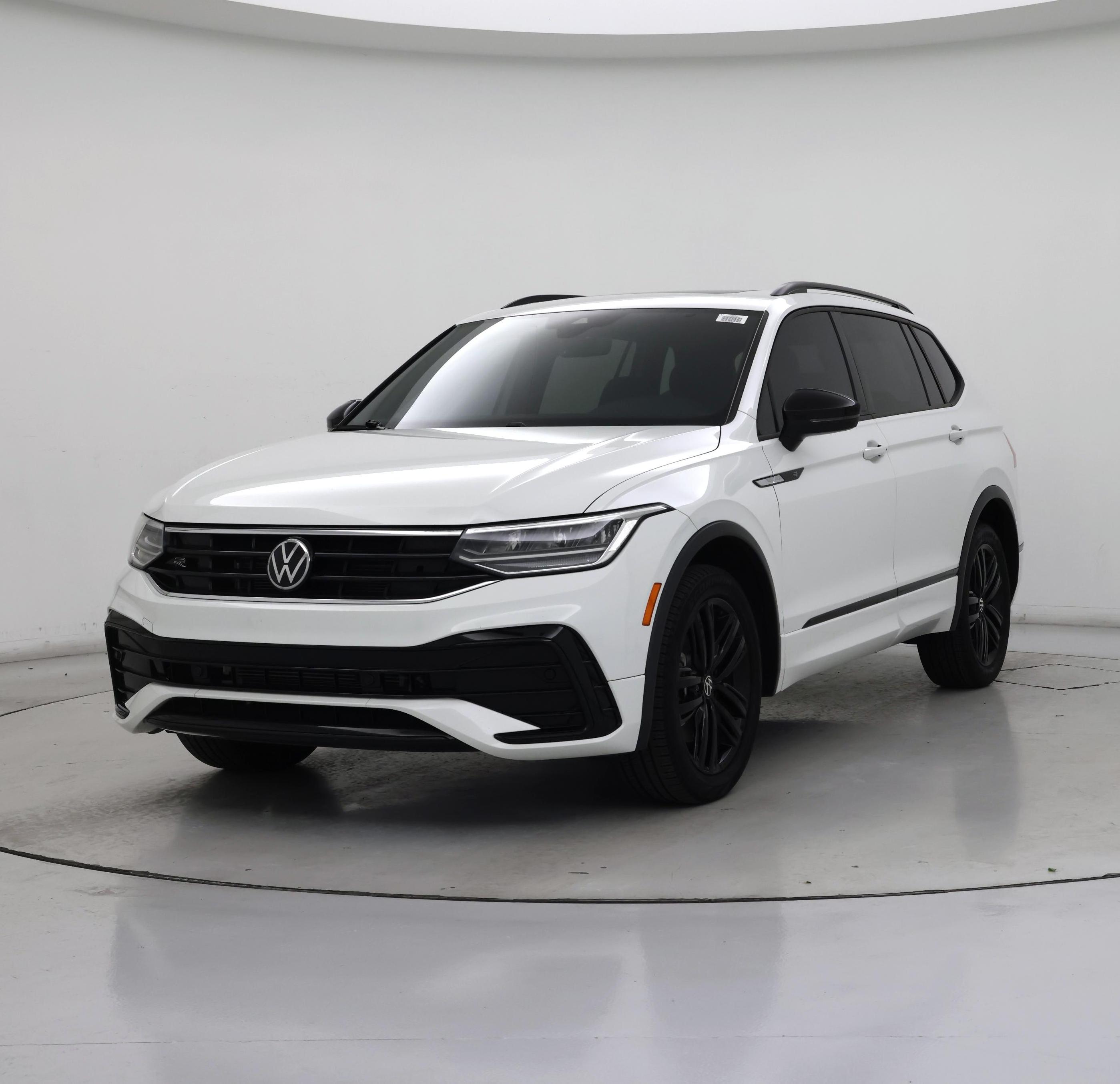 Thumbnail: 2022 Volkswagen Tiguan - 4