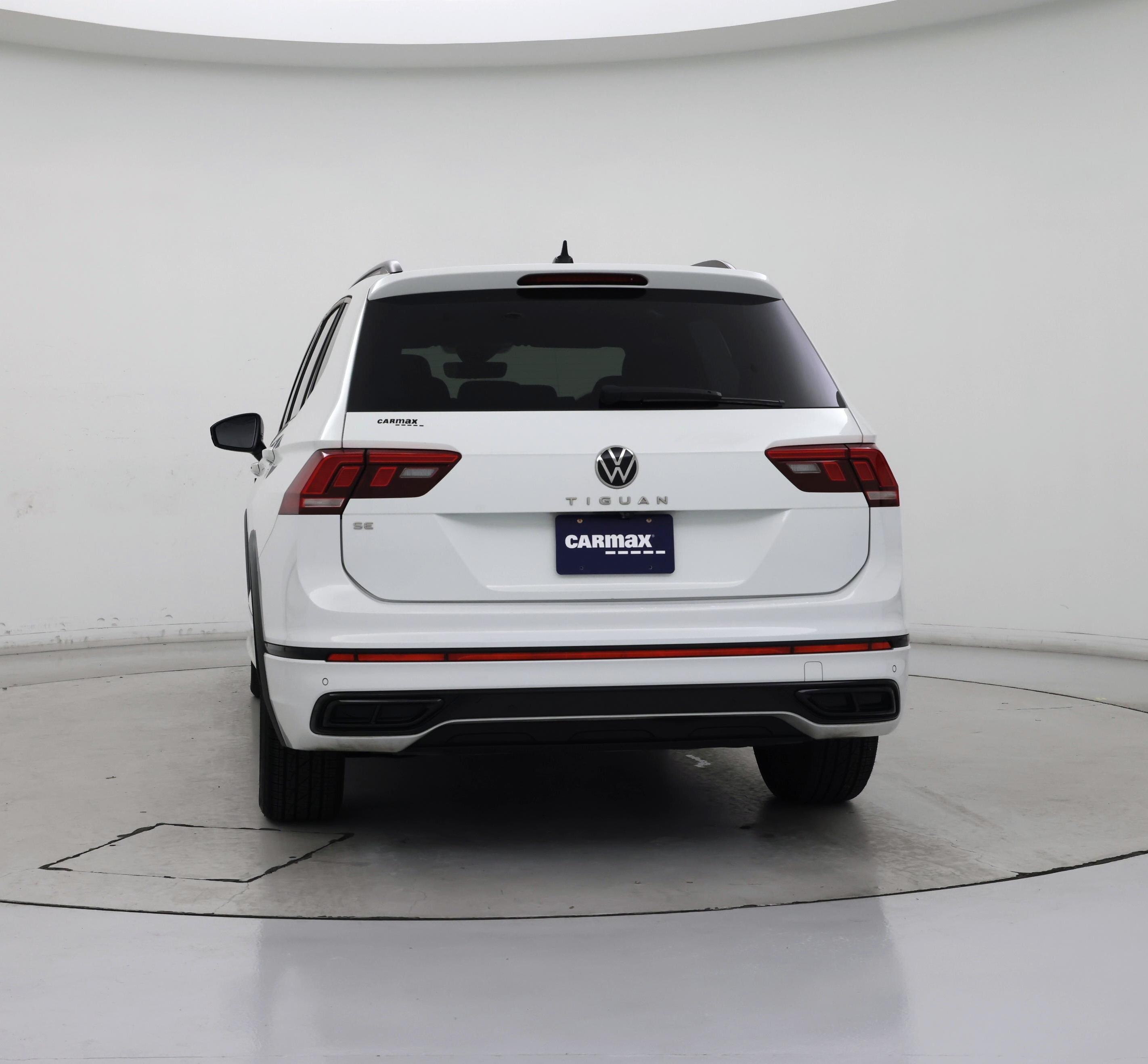 Thumbnail: 2022 Volkswagen Tiguan - 6