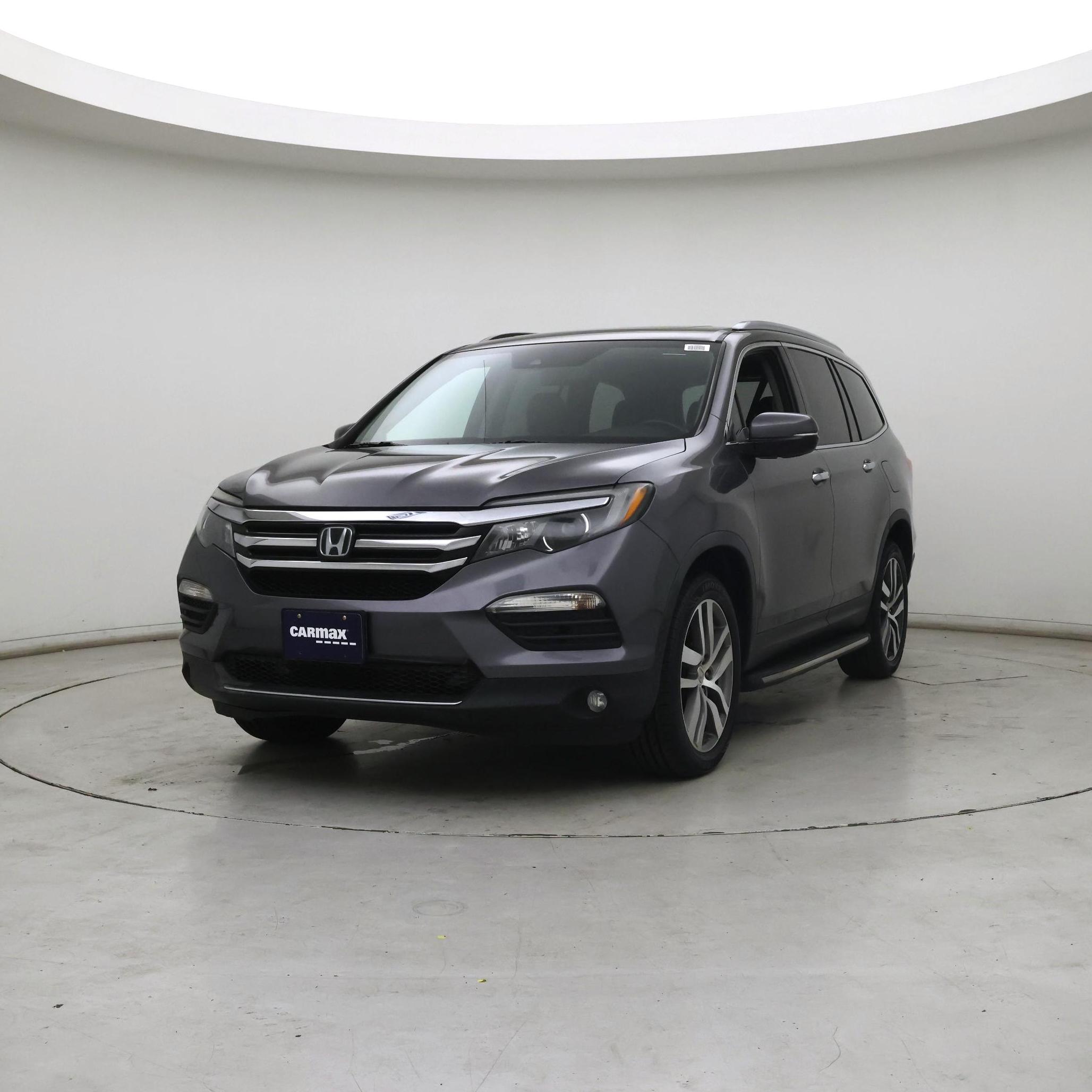 Thumbnail: 2017 Honda Pilot - 4