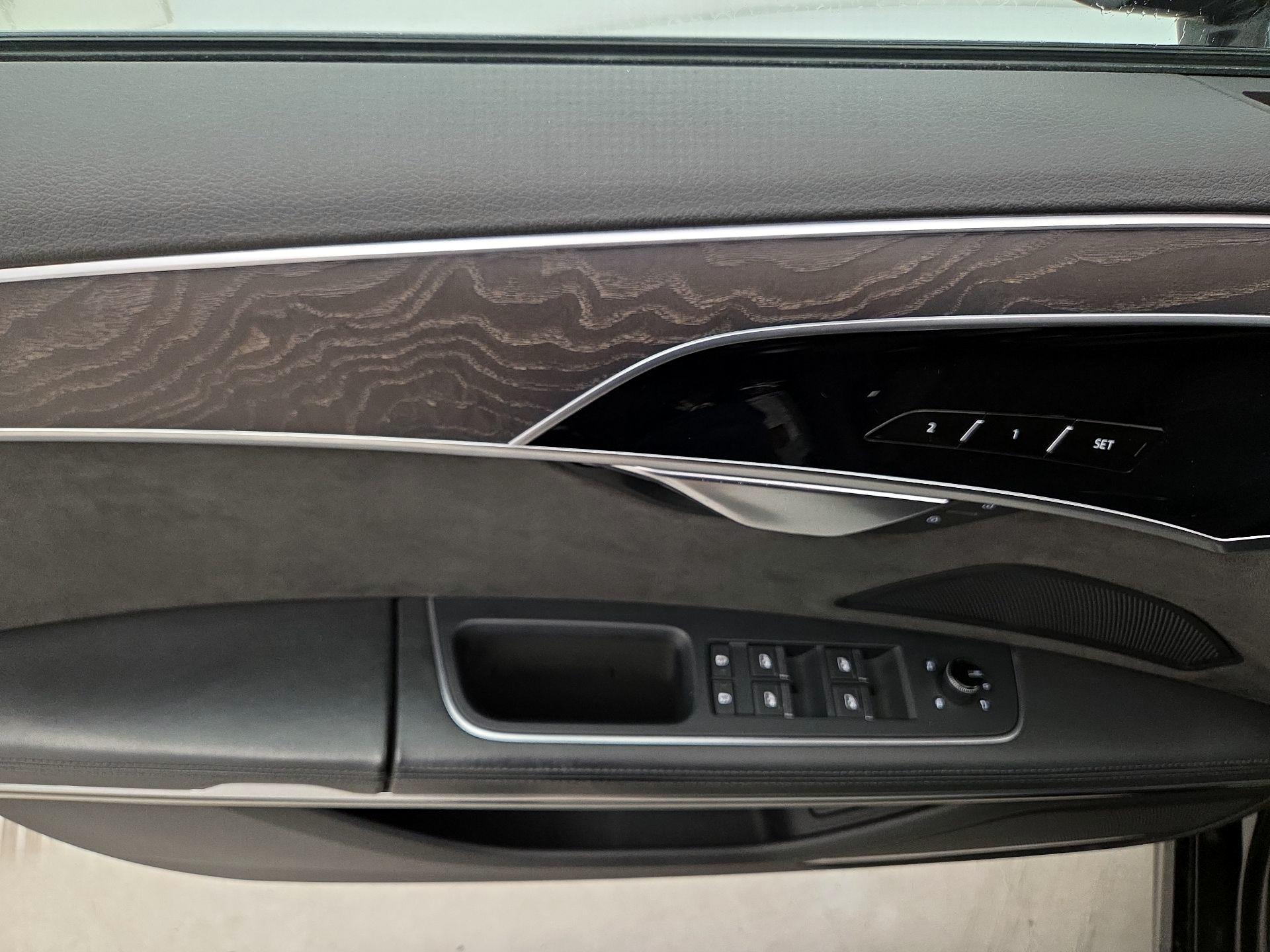 Thumbnail: 2020 Audi A8 - 12