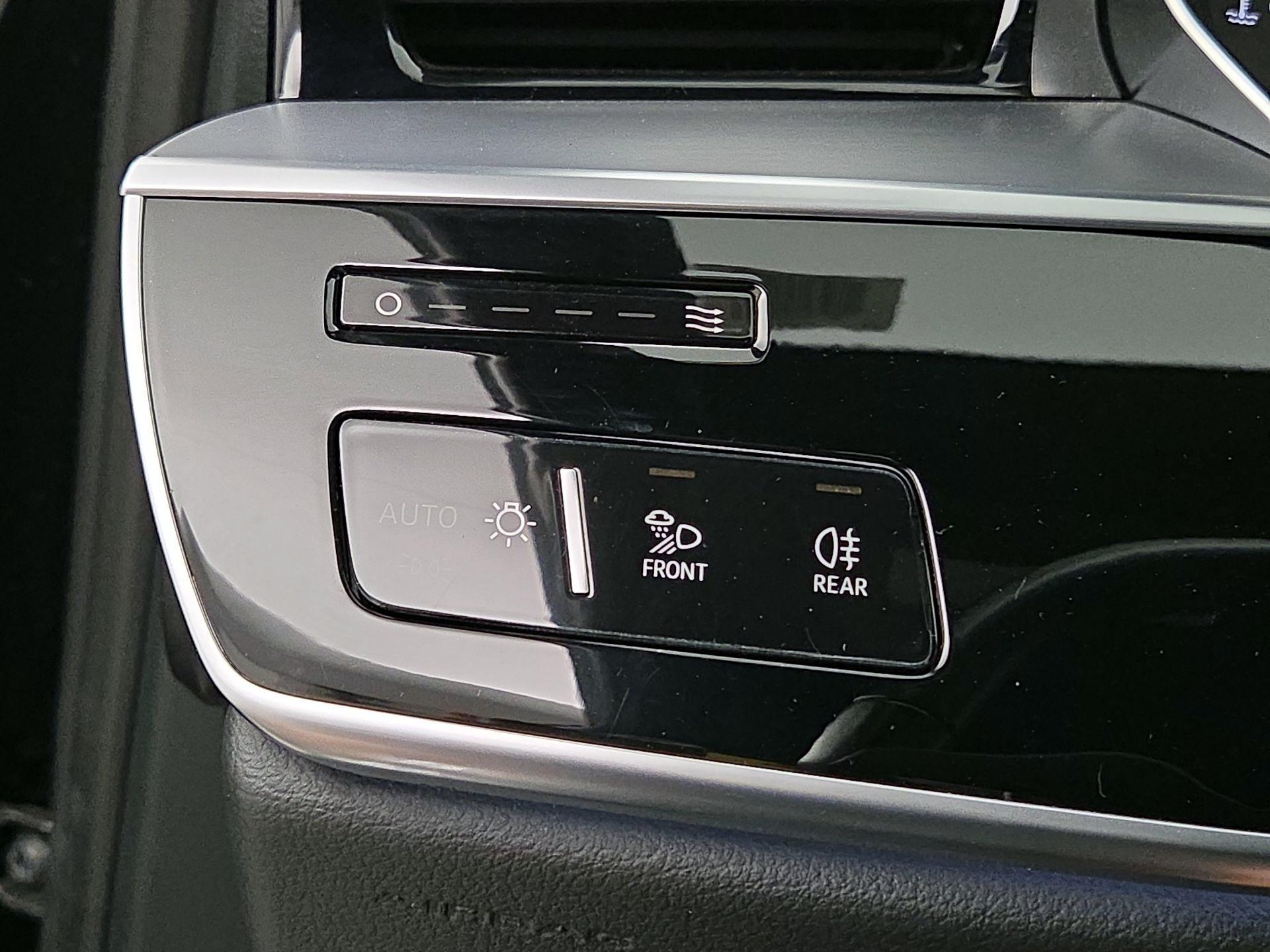 Thumbnail: 2020 Audi A8 - 13