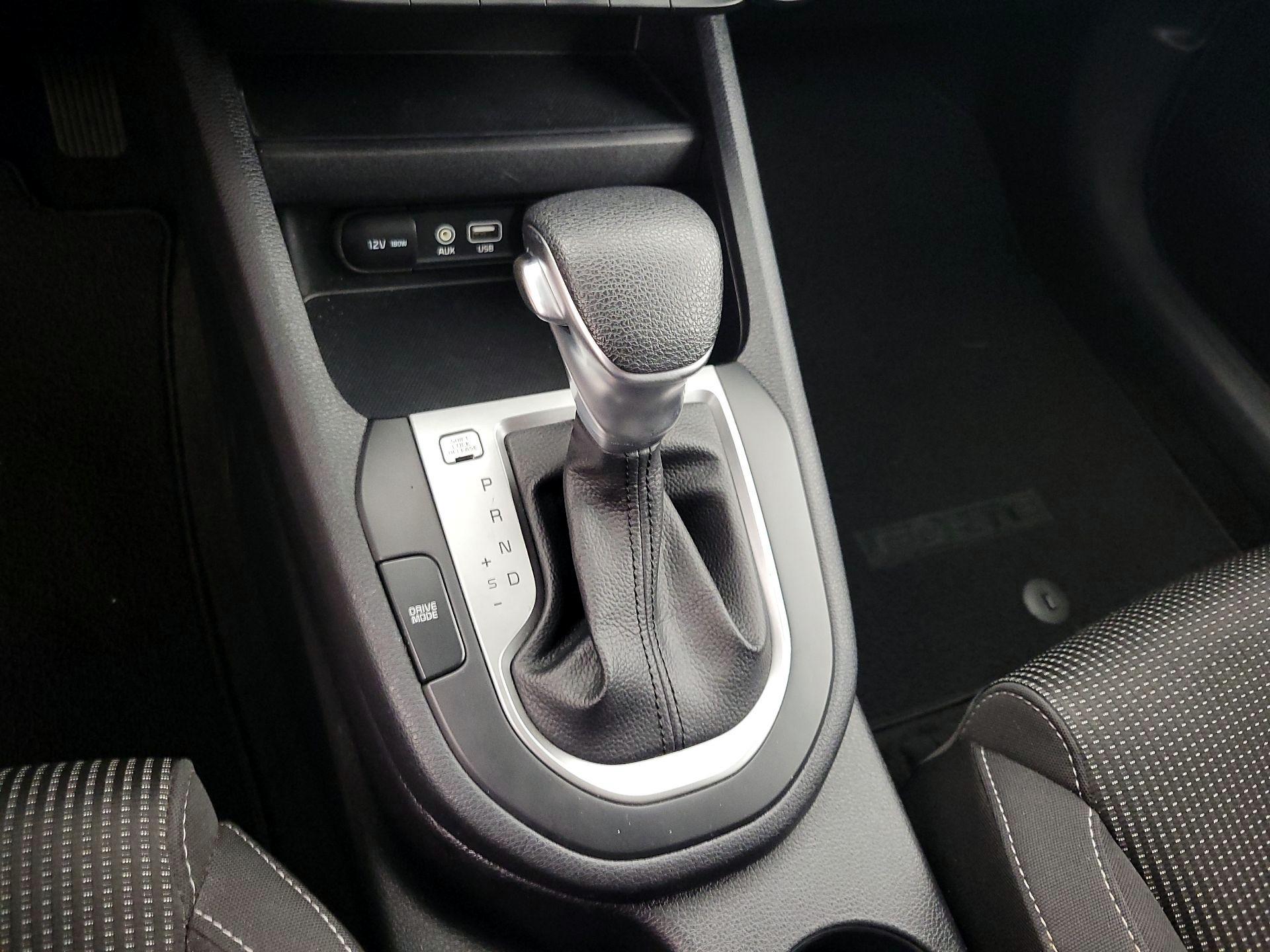 Thumbnail: 2019 Kia Forte - 17