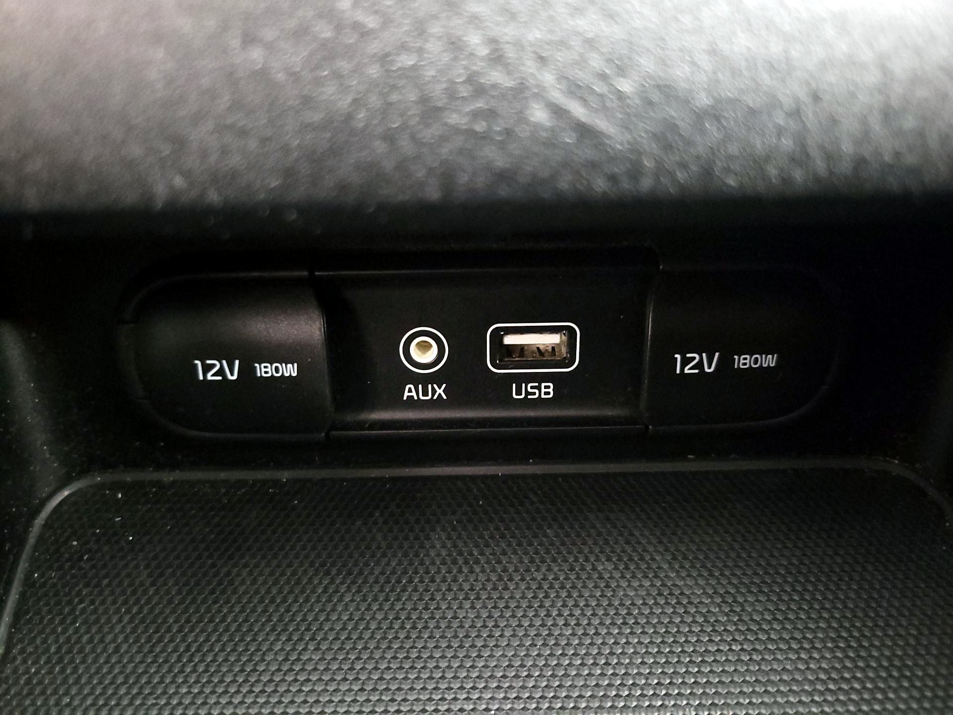 Thumbnail: 2019 Kia Forte - 18