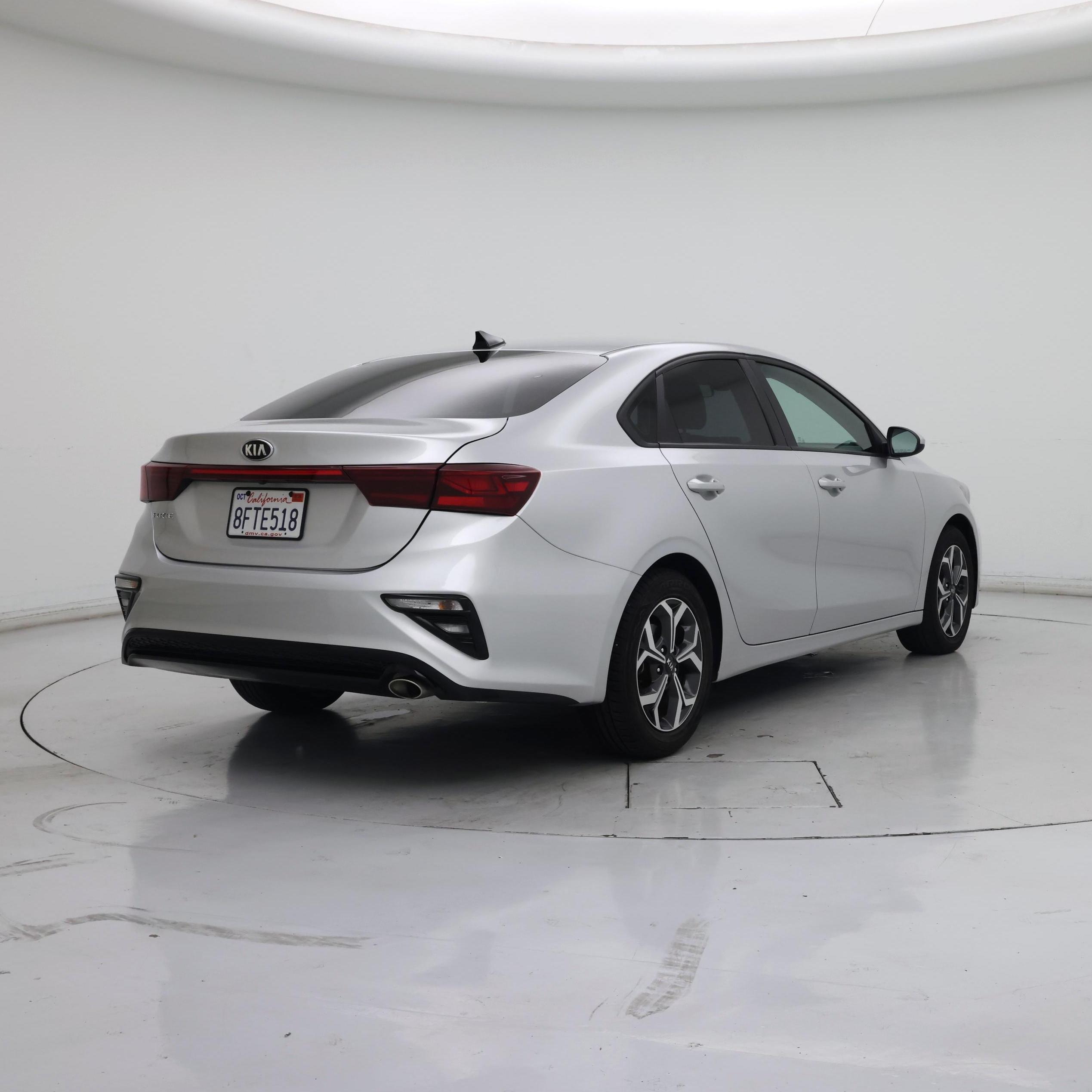 Thumbnail: 2019 Kia Forte - 8