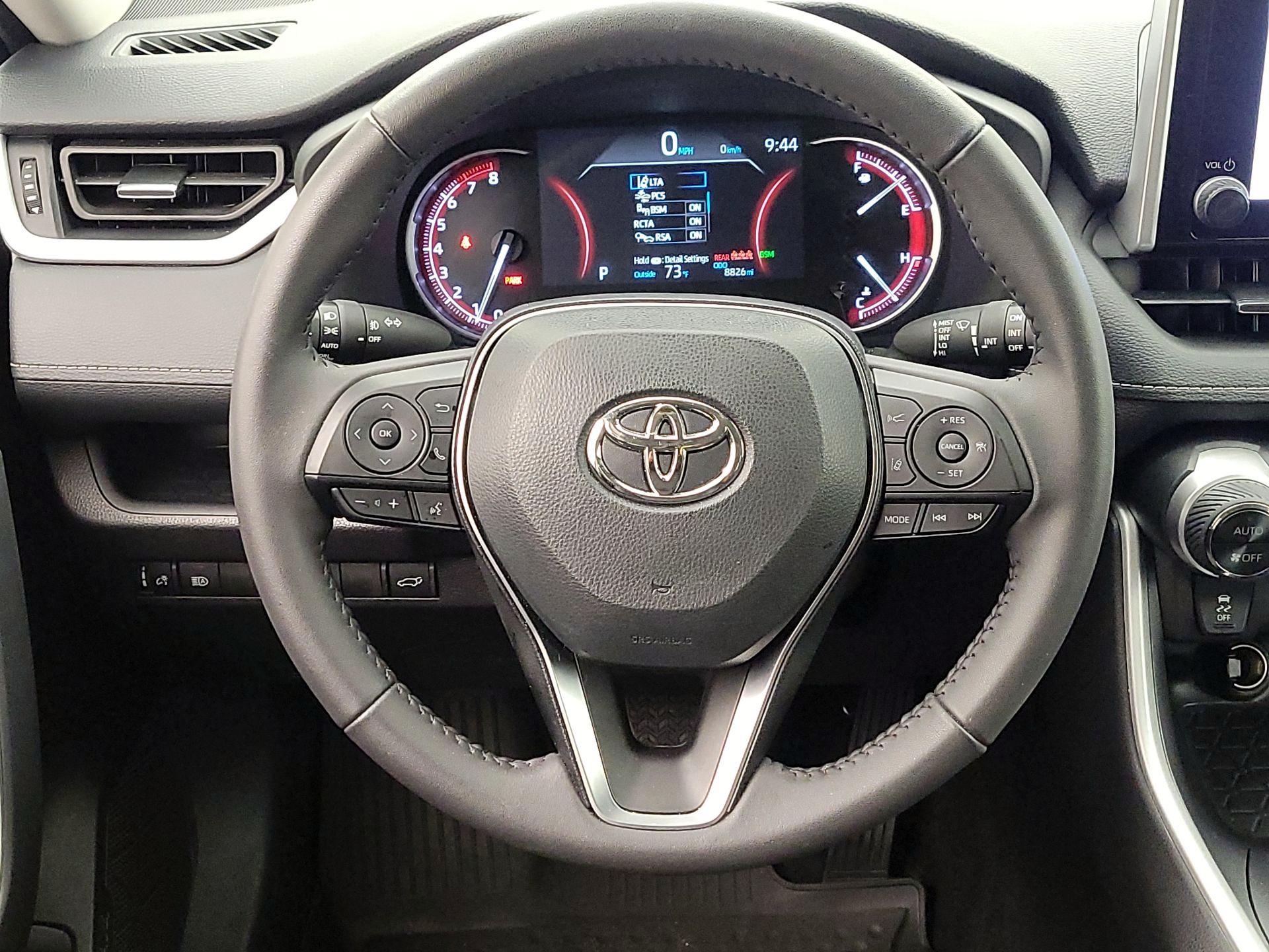 Thumbnail: 2025 Toyota RAV4 - 10