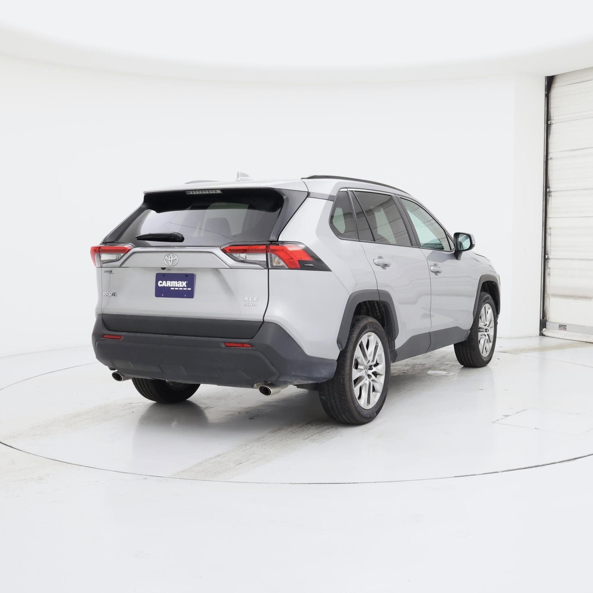 Thumbnail: 2025 Toyota RAV4 - 8