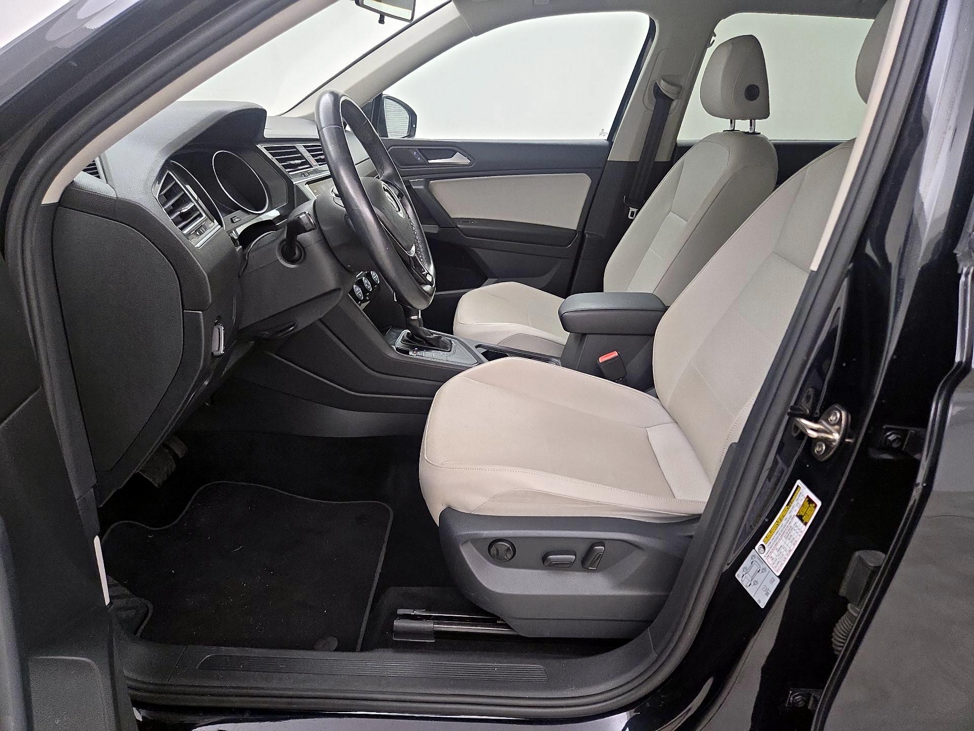 Thumbnail: 2019 Volkswagen Tiguan - 11