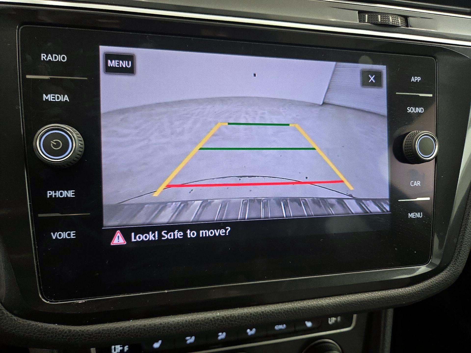 Thumbnail: 2019 Volkswagen Tiguan - 14