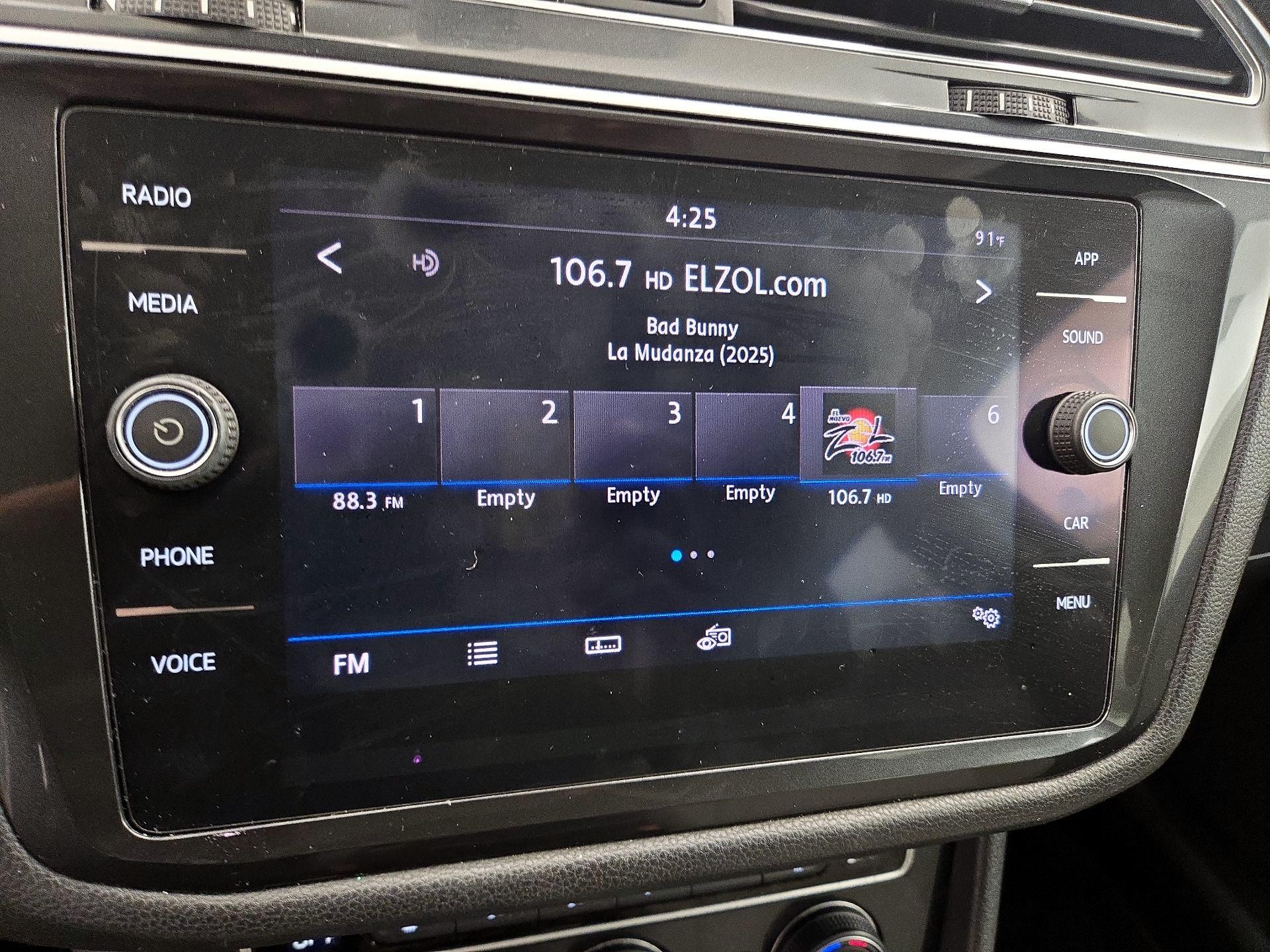 Thumbnail: 2019 Volkswagen Tiguan - 15