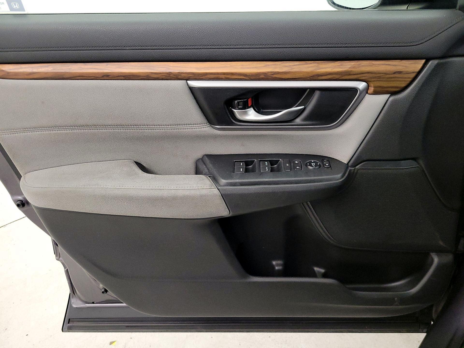 Thumbnail: 2017 Honda CR-V - 12