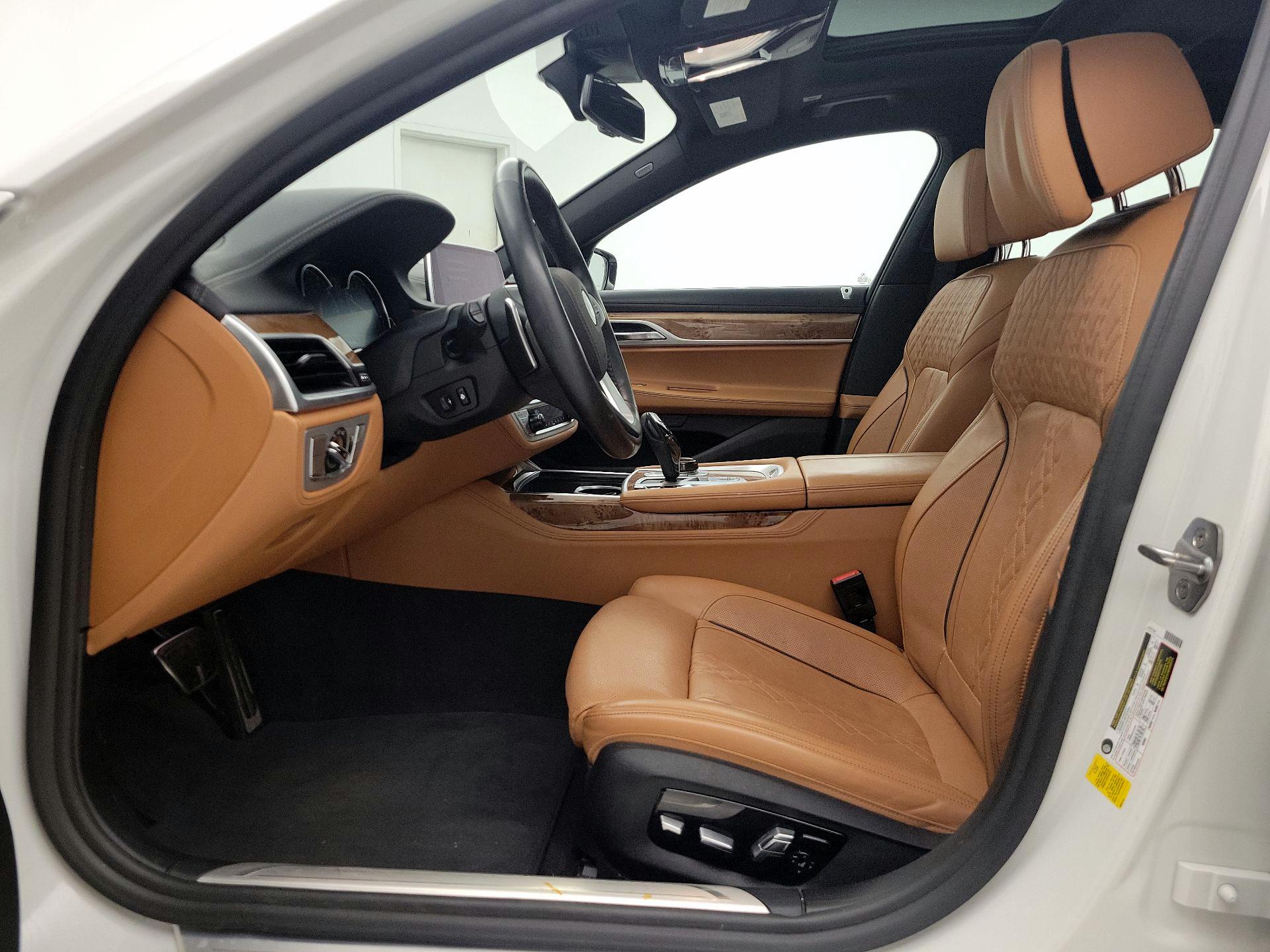 Thumbnail: 2019 BMW 7 Series - 11