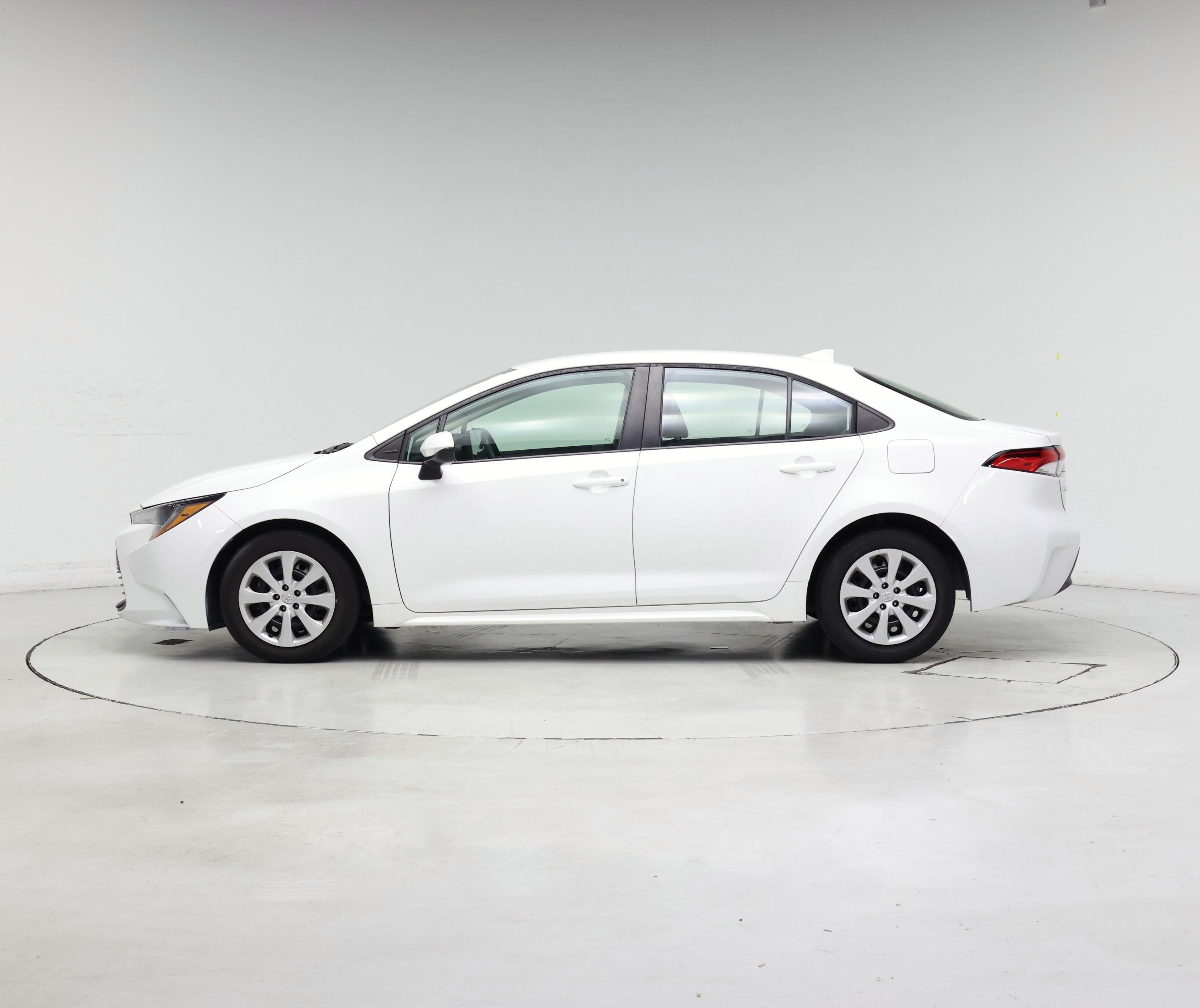 Thumbnail: 2024 Toyota Corolla - 3