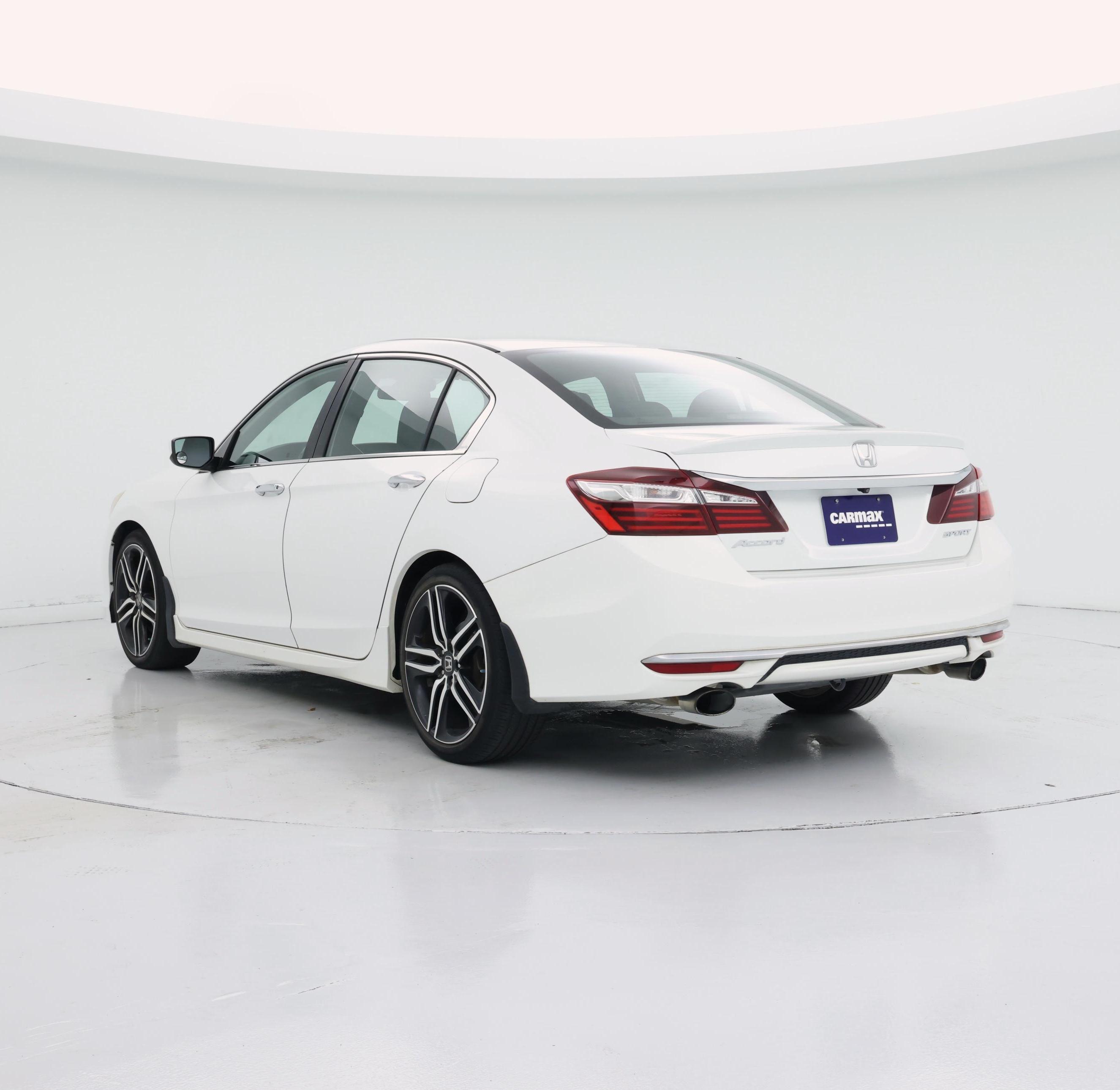 Thumbnail: 2017 Honda Accord - 2