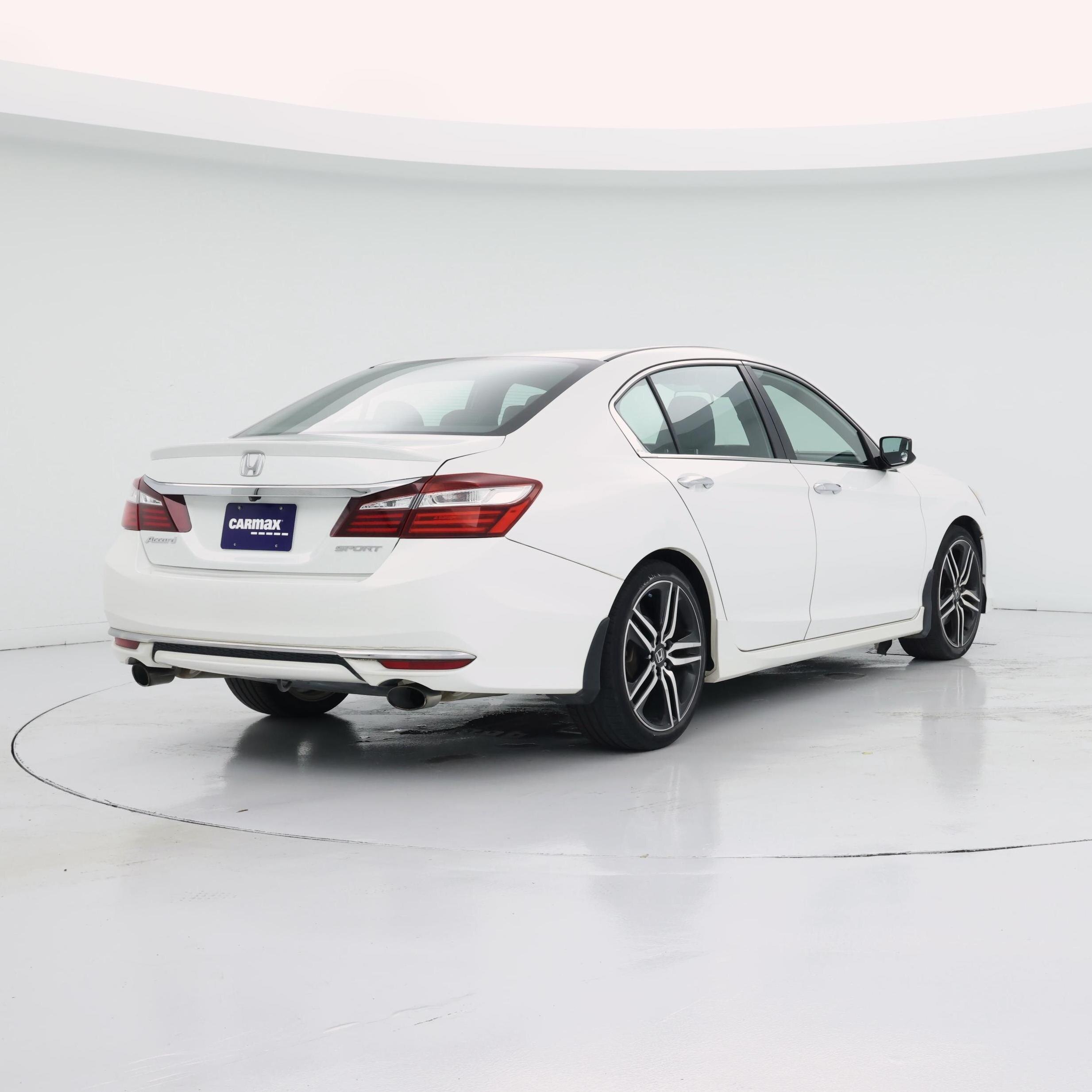 Thumbnail: 2017 Honda Accord - 8