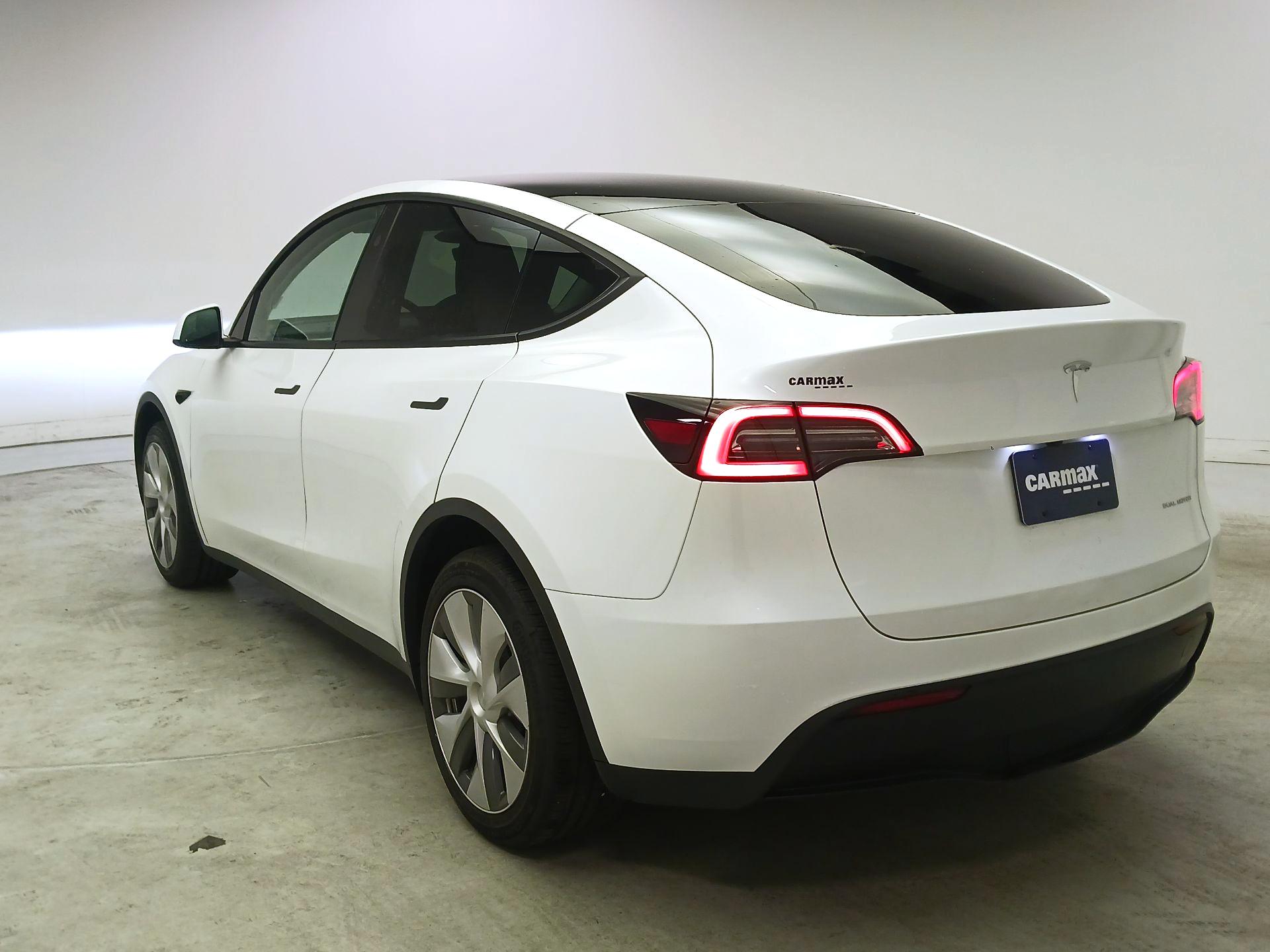 Thumbnail: 2023 Tesla Model Y - 7