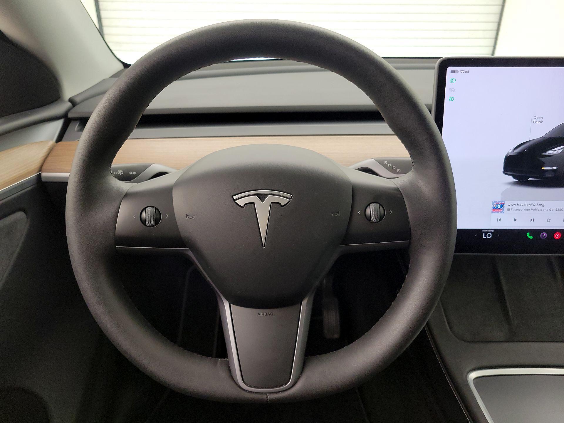 Thumbnail: 2023 Tesla Model Y - 10