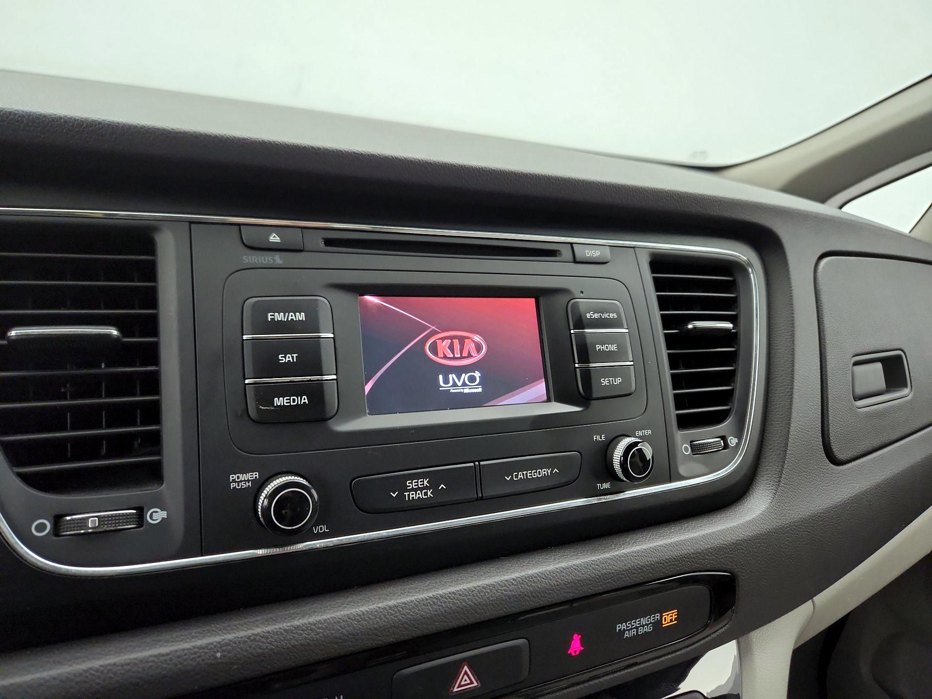 Thumbnail: 2016 Kia Sedona - 15