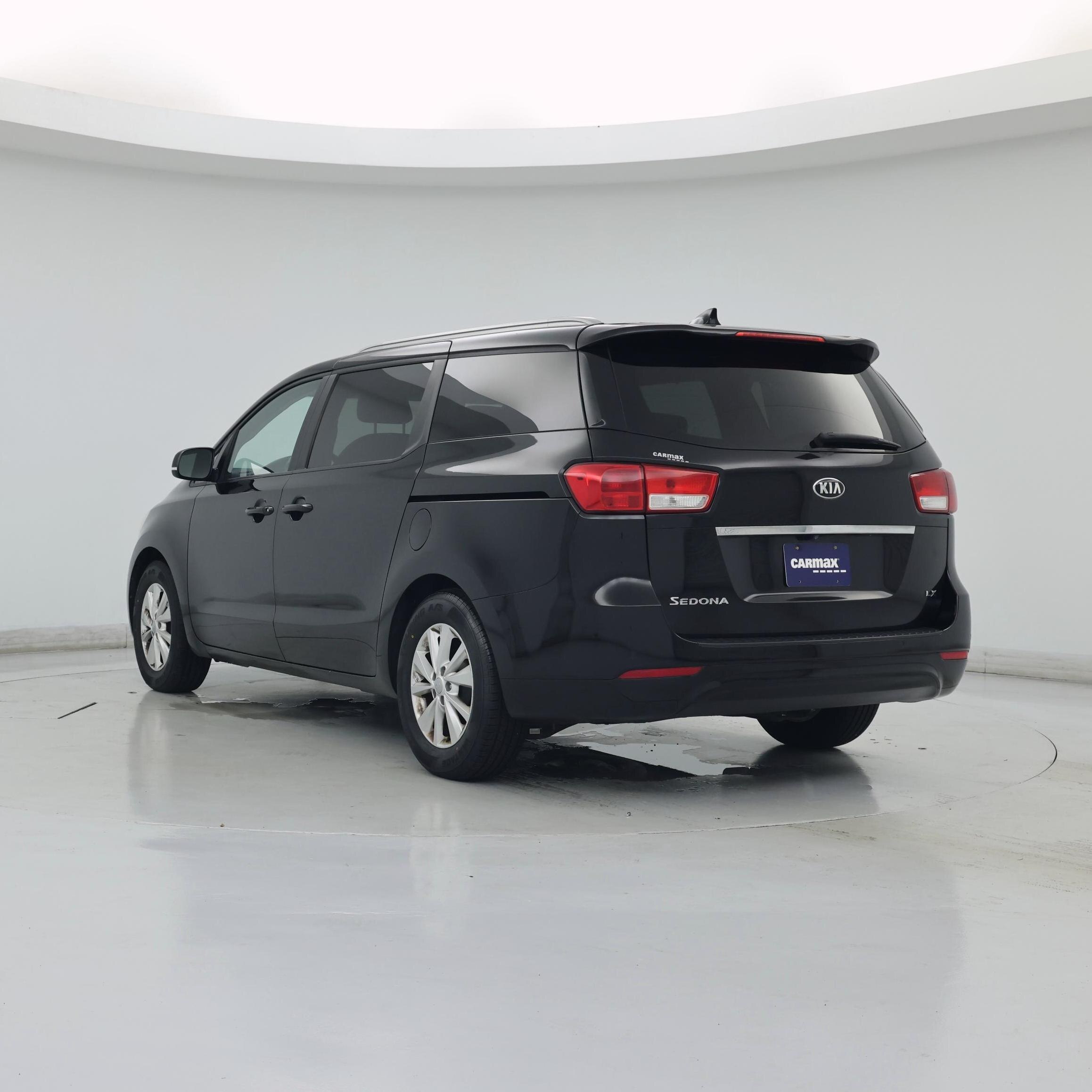Thumbnail: 2016 Kia Sedona - 2