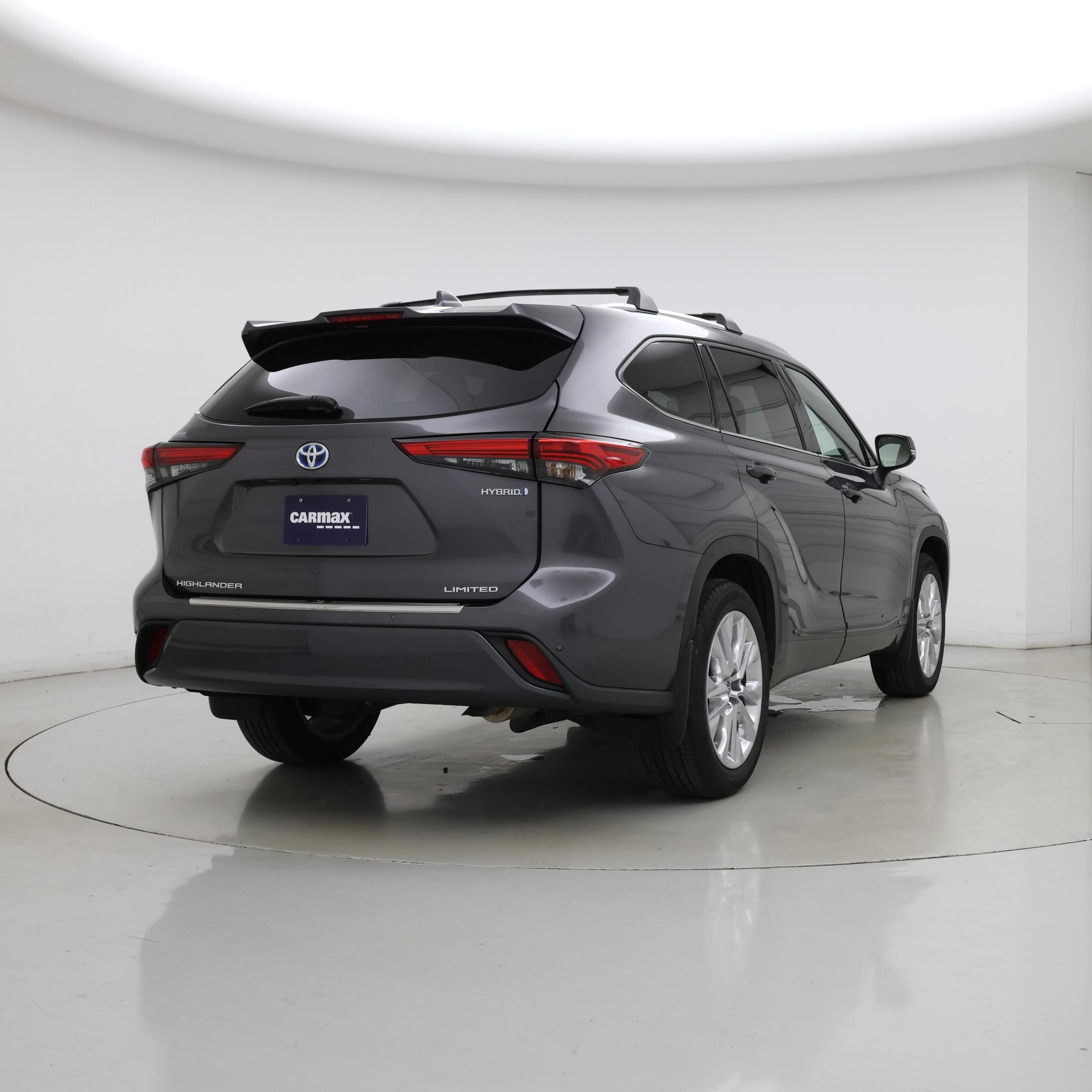 Thumbnail: 2023 Toyota Highlander - 8