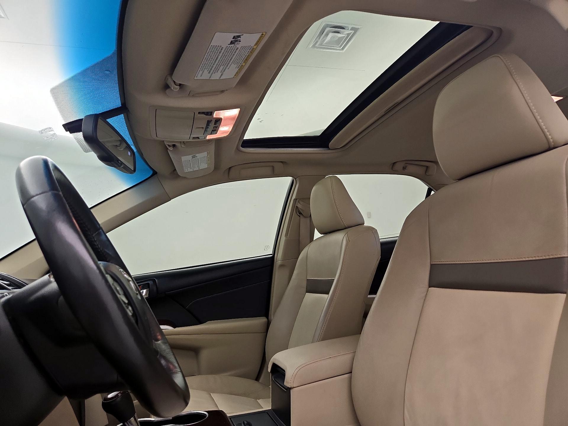 Thumbnail: 2014 Toyota Camry - 20