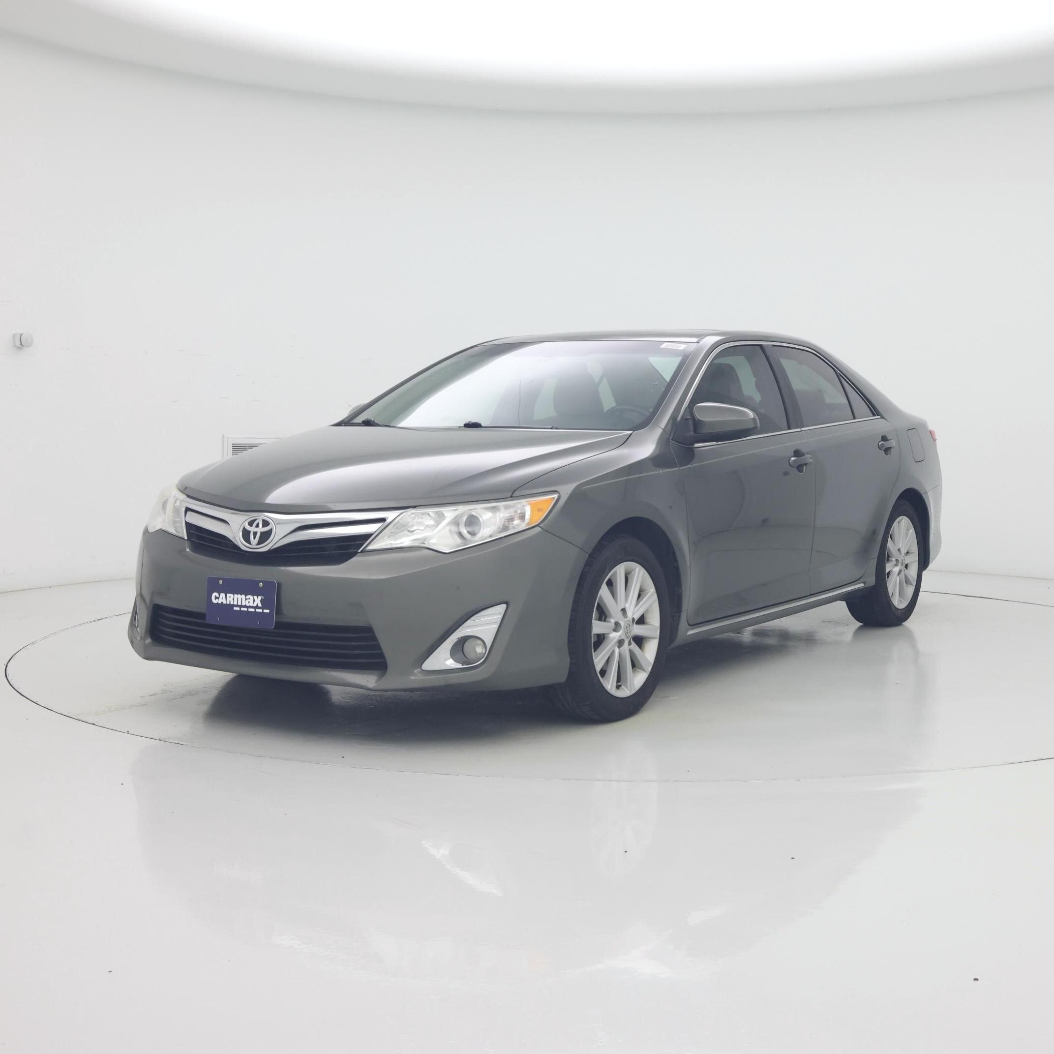Thumbnail: 2014 Toyota Camry - 4