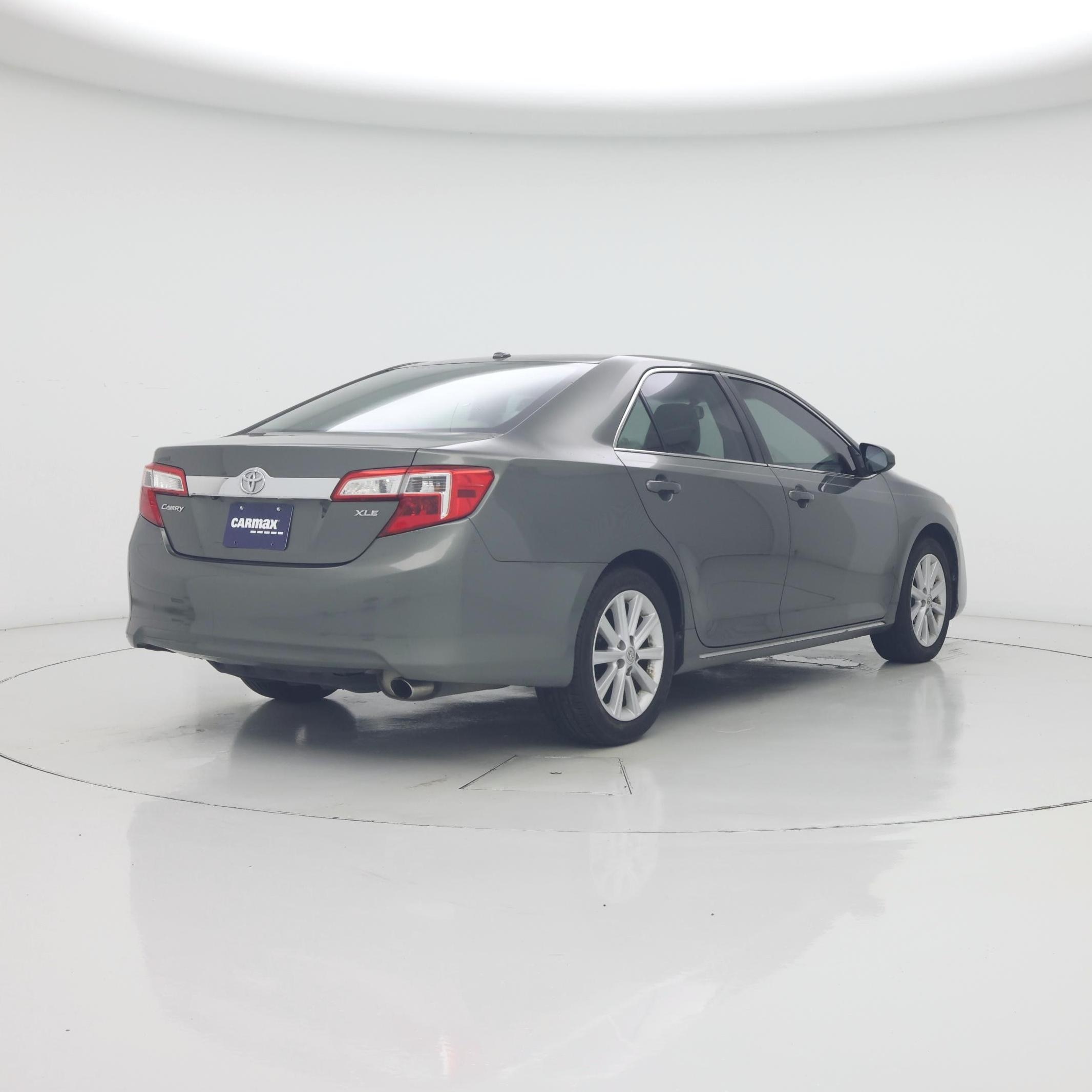 Thumbnail: 2014 Toyota Camry - 8
