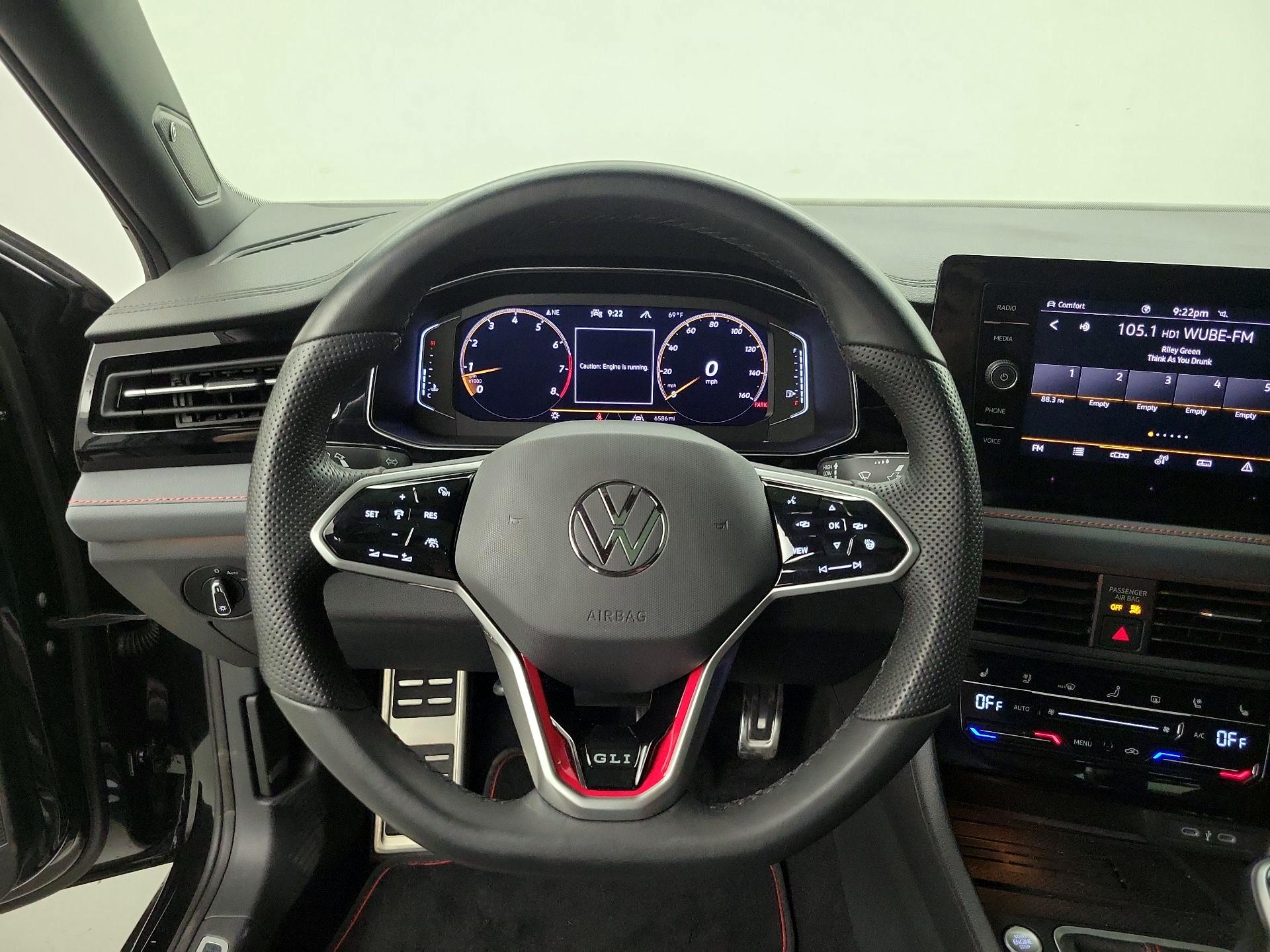 Thumbnail: 2025 Volkswagen Jetta - 10