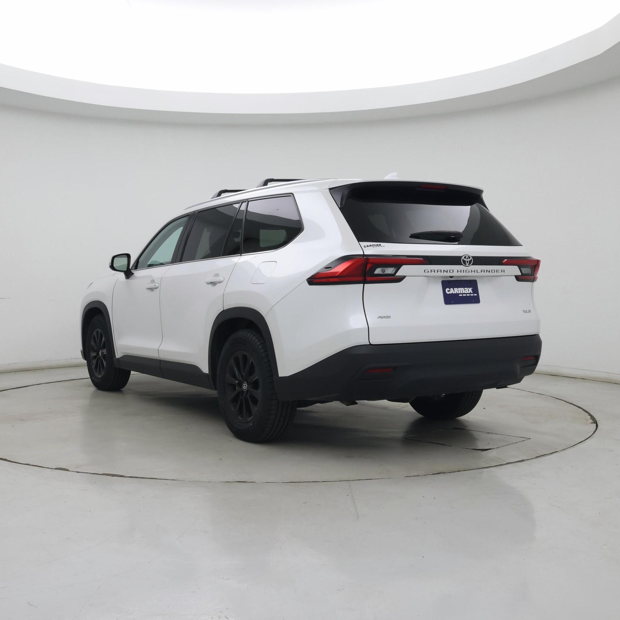 Thumbnail: 2024 Toyota Grand Highlander - 2